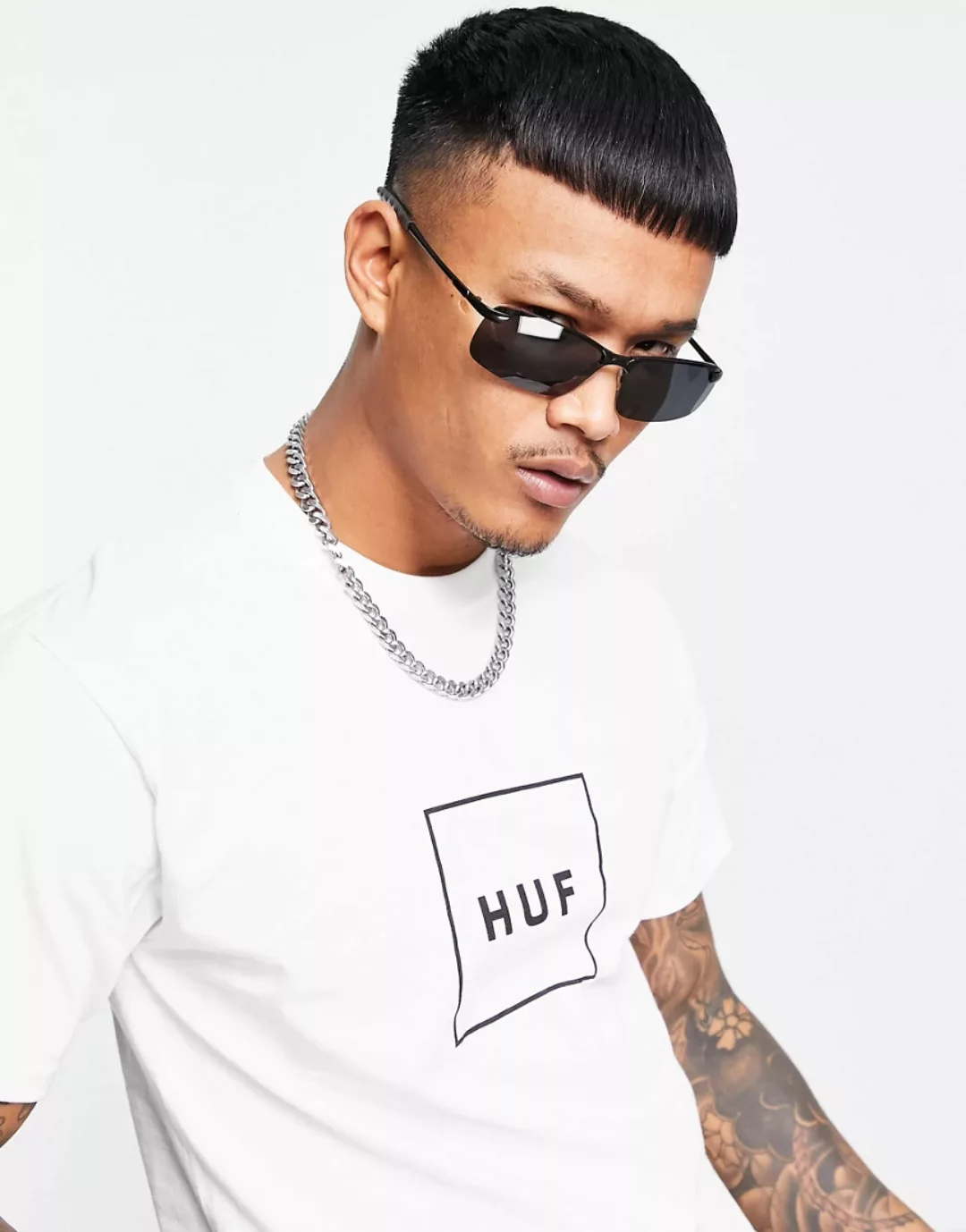 HUF – Essentials – Weißes T-Shirt mit Box-Logo günstig online kaufen