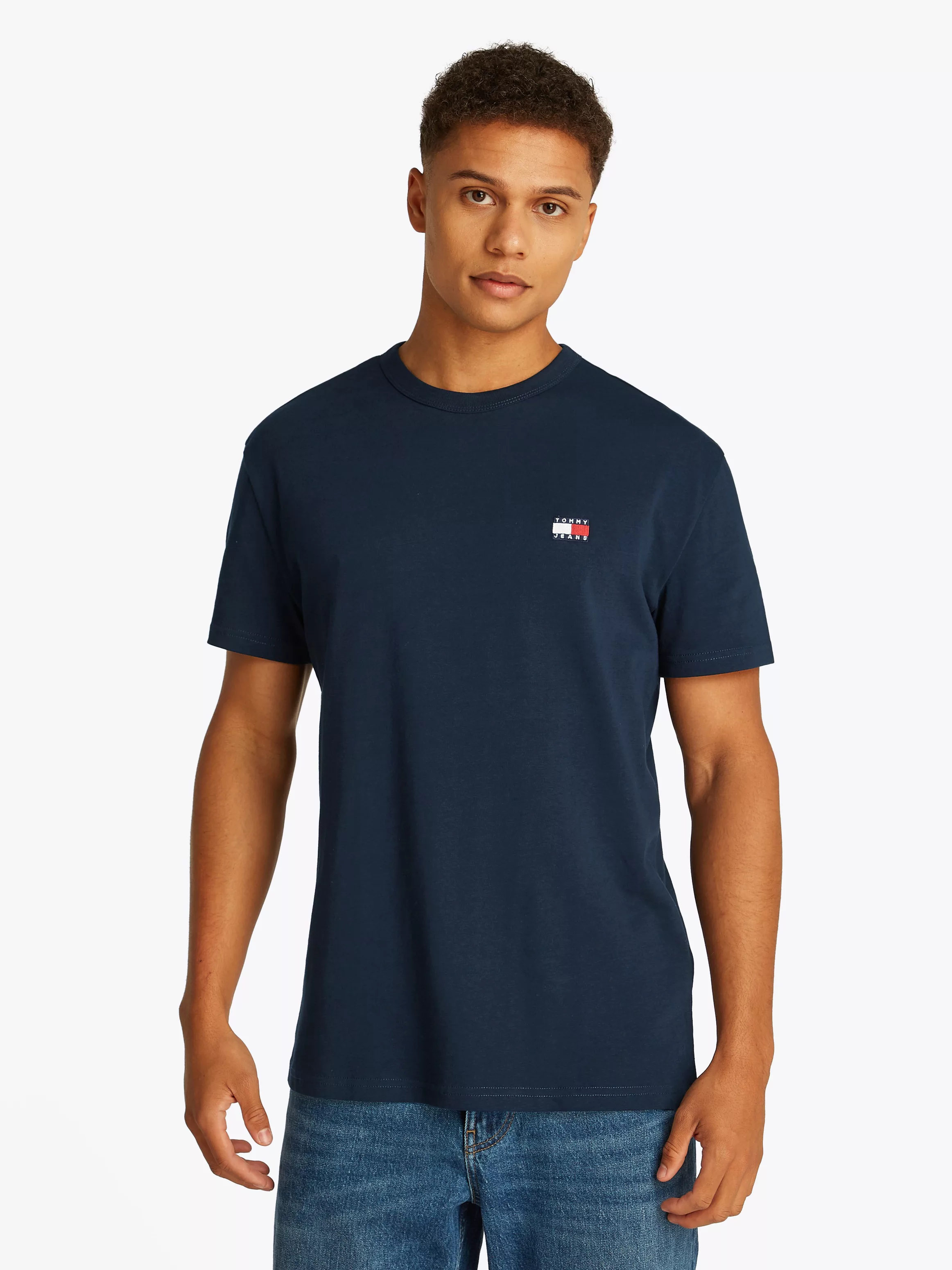 Tommy Jeans T-Shirt "TJM REG BADGE TEE EXT", mit Logostickerei günstig online kaufen