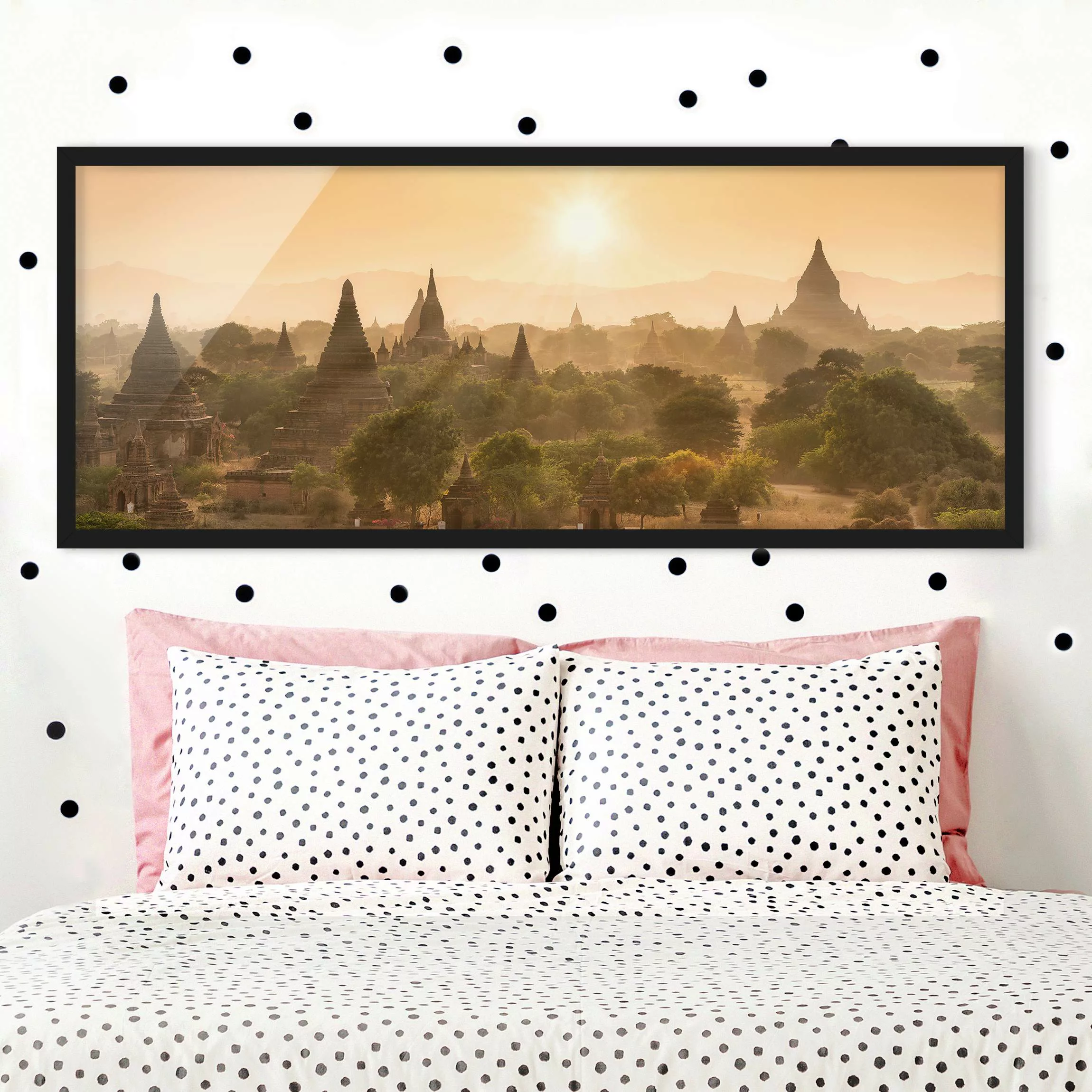 Bild mit Rahmen Sonnenuntergang über Bagan günstig online kaufen