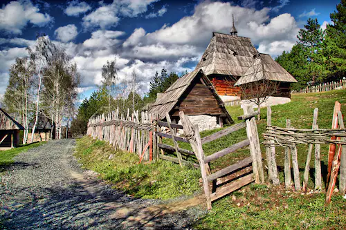 Papermoon Fototapete »KLEINES DORF« günstig online kaufen