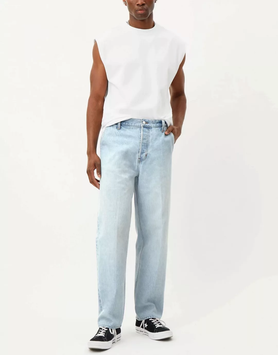 Weekday – Galaxy – Locker geschnittene Jeans in frischem Blau günstig online kaufen