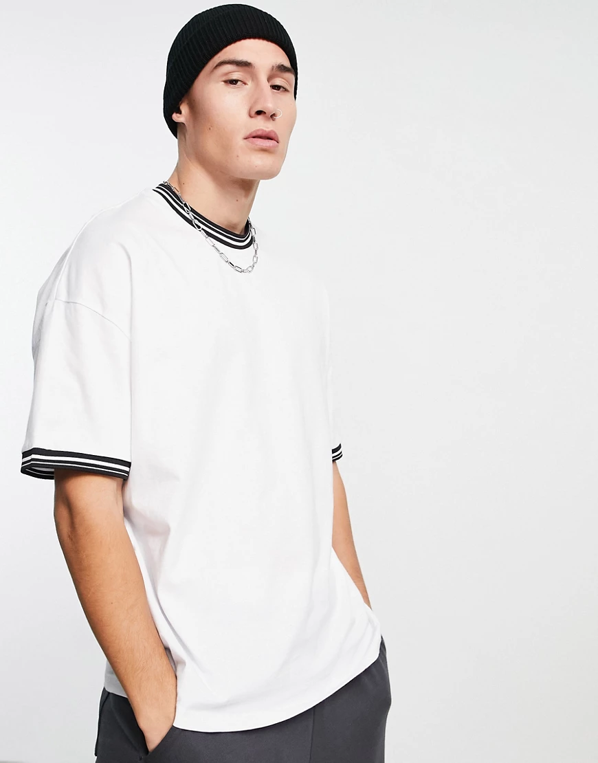 ASOS DESIGN – Weißes T-Shirt mit Zierstreifen günstig online kaufen