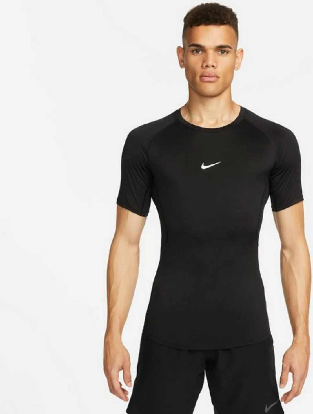 Nike Kurzarmshirt M NP DF TIGHT TOP SS BLACK/WHITE günstig online kaufen