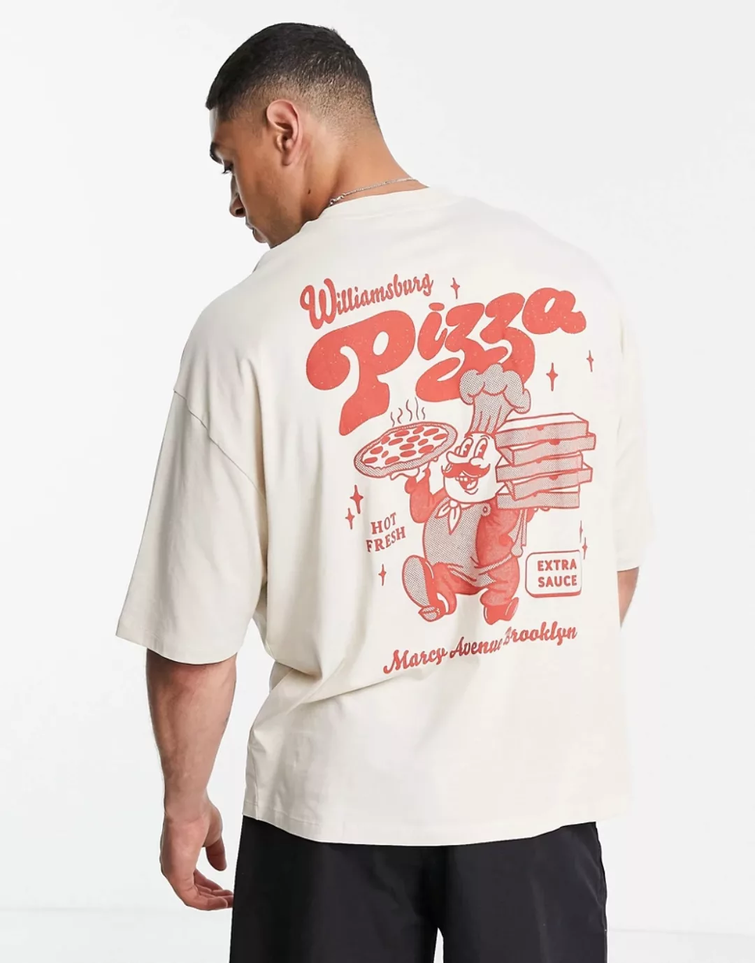 ASOS DESIGN – Oversize-T-Shirt in Beige mit Pizza-Rückenprint-Neutral günstig online kaufen