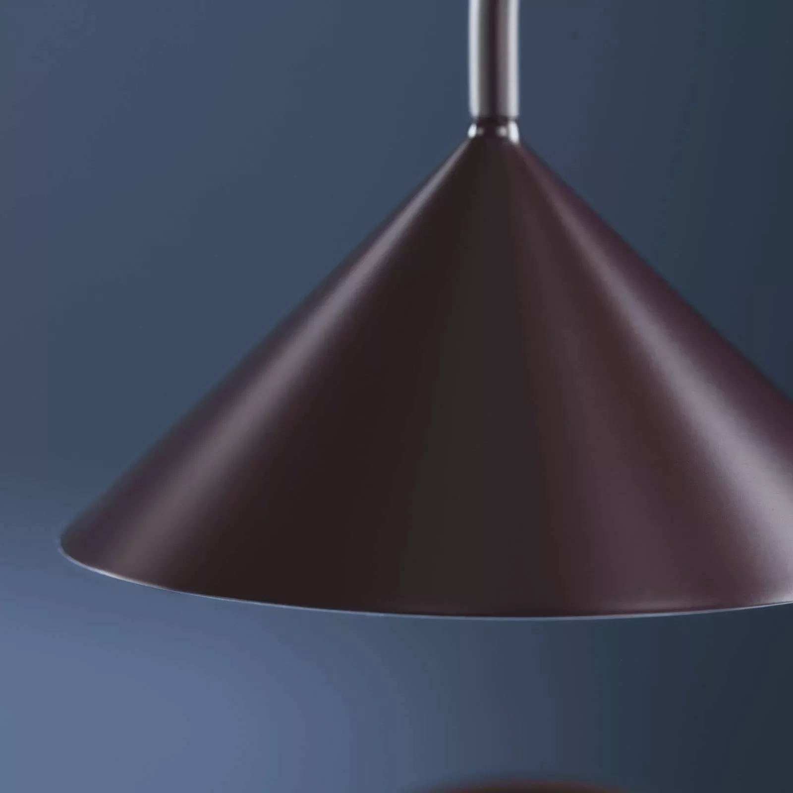 FRANDSEN LED-Stehlampe Grasp, dunkelrot, Höhe 72 cm, Metall günstig online kaufen