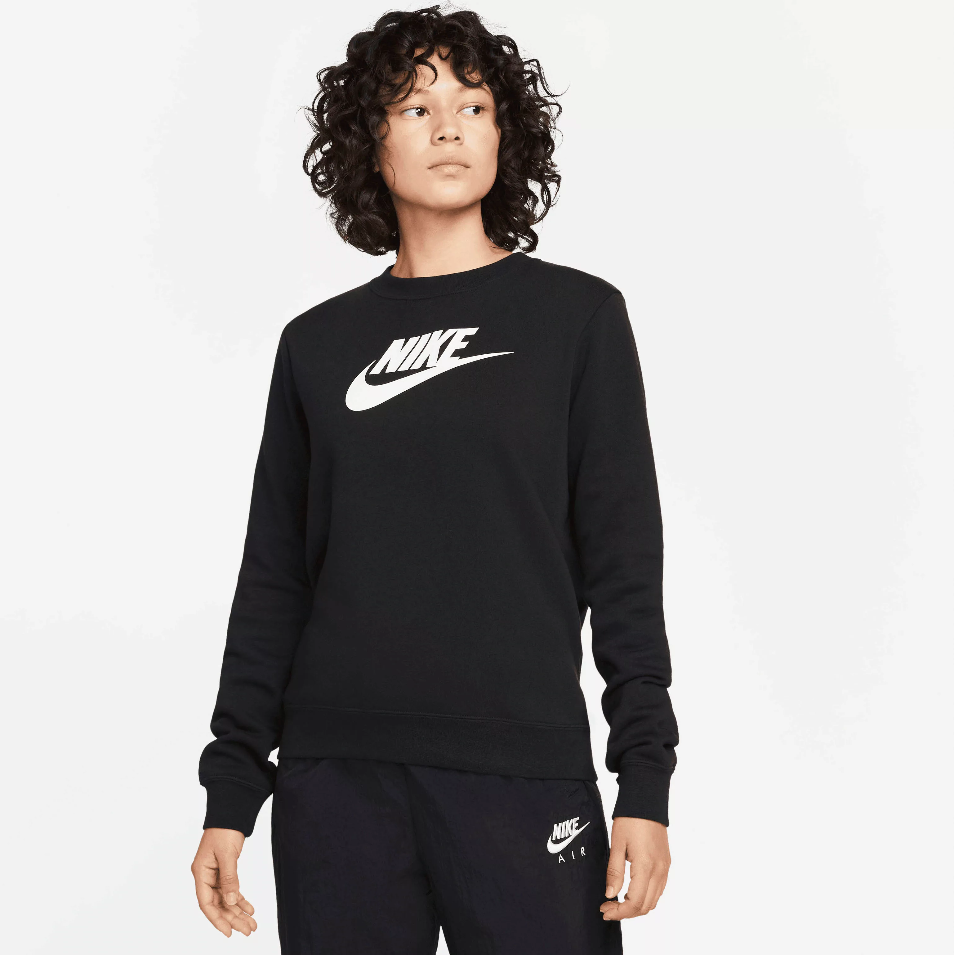 Nike Sportswear Sweatshirt Club Fleece Women's Logo Crew-Neck Sweatshirt günstig online kaufen