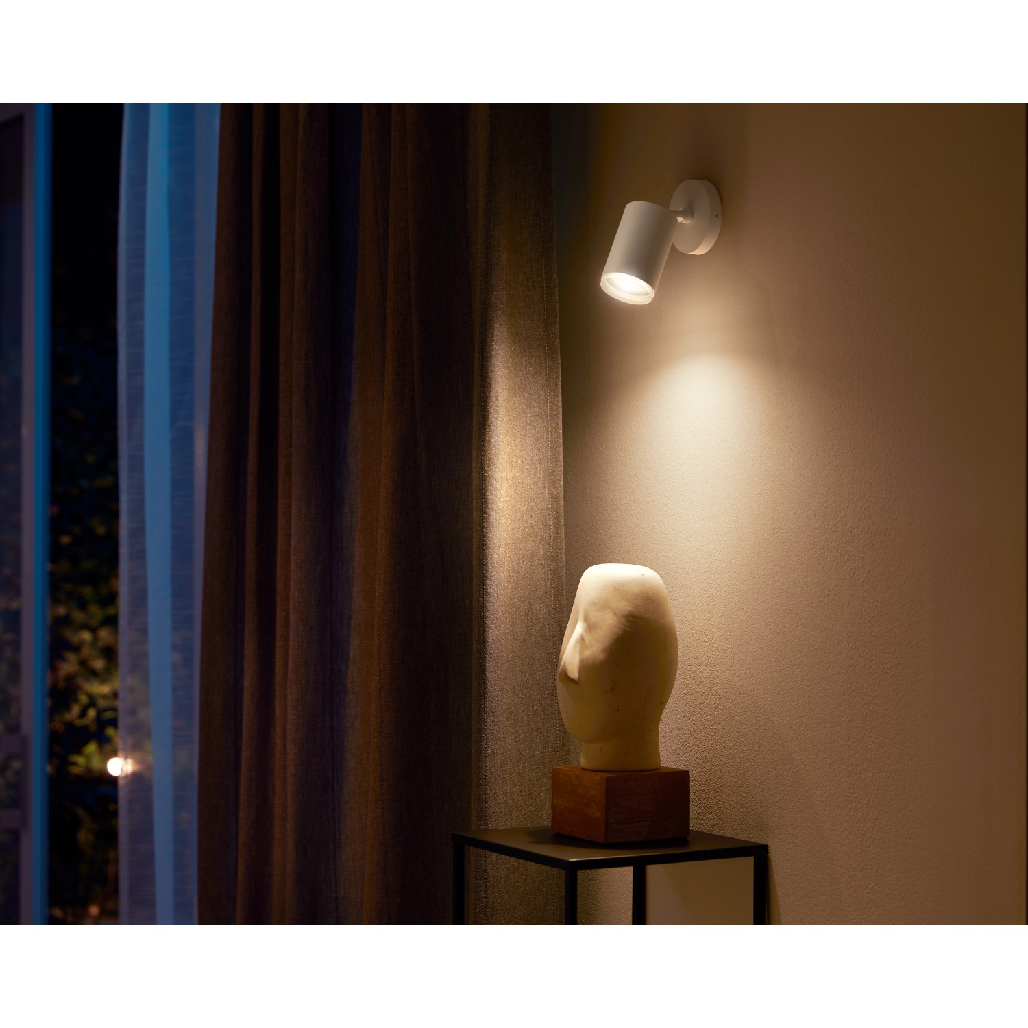 Philips Hue White Spot Fugato 1 flg. Weiß Bluetooth günstig online kaufen