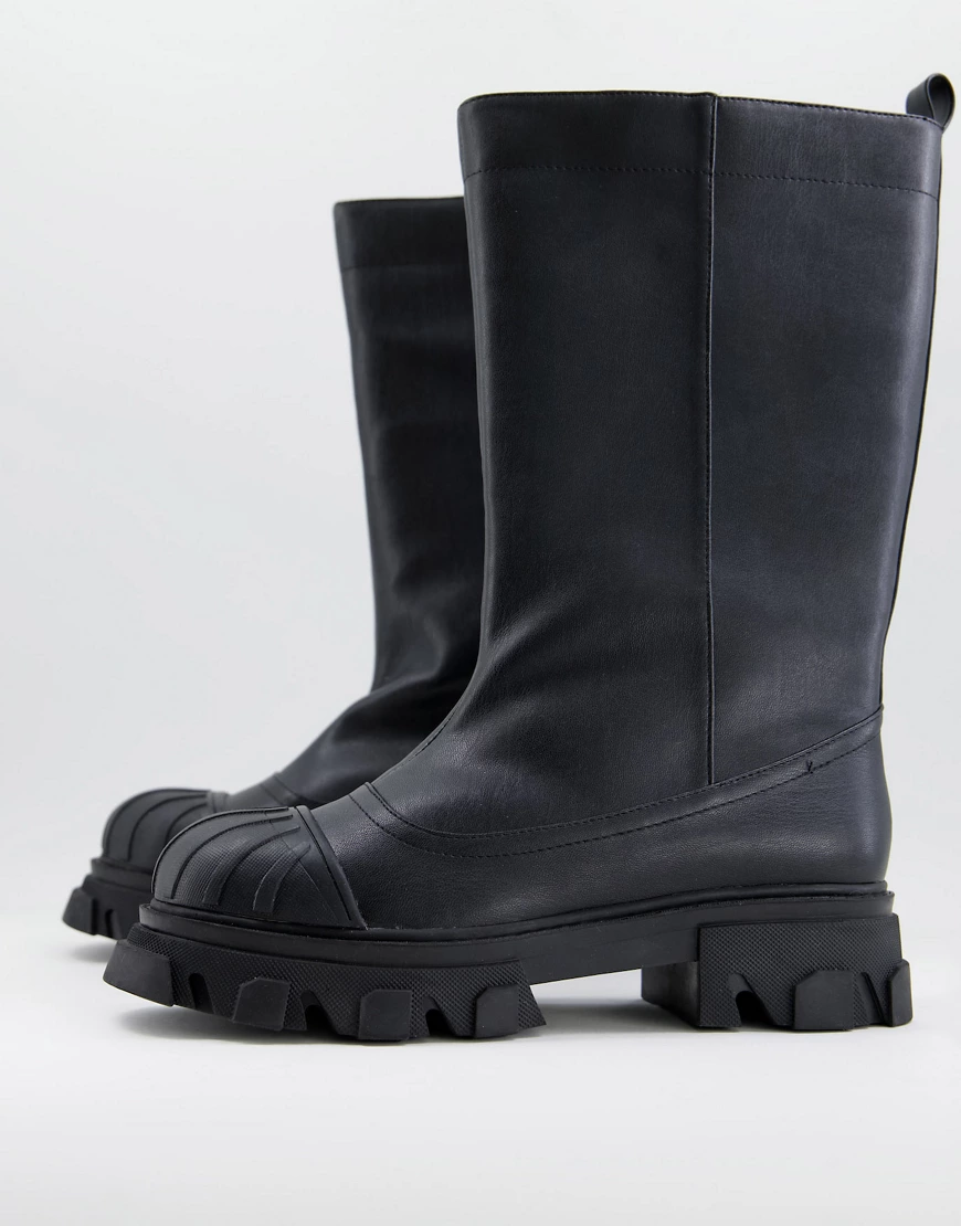 Public Desire – Man Ajax – Regenstiefel mit Zehenkappe in Schwarz günstig online kaufen