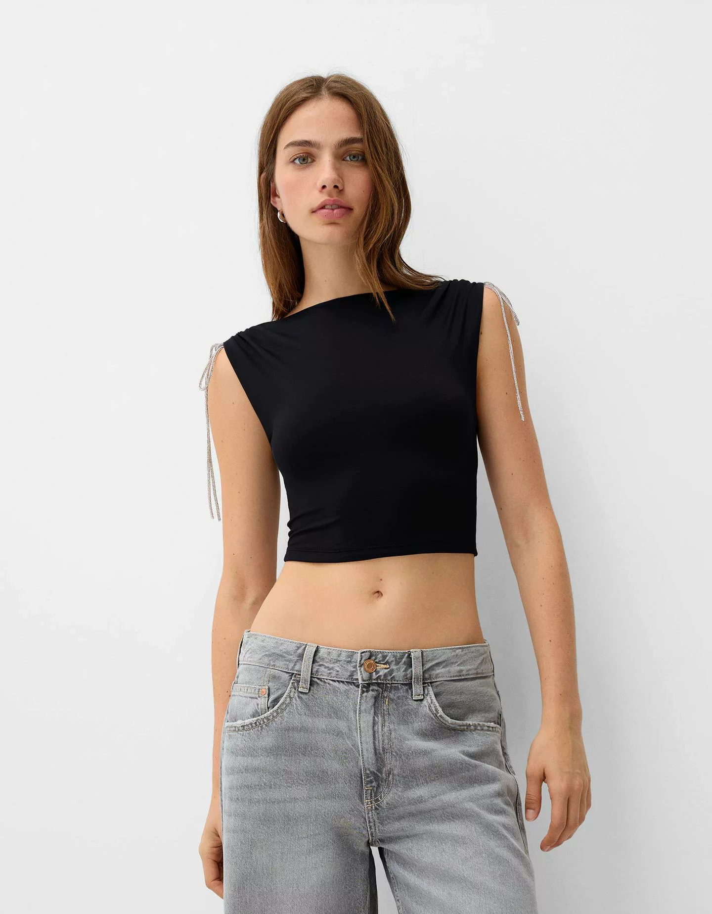 Bershka Rückenfreies Ärmelloses Shirt Mit Strass Damen S Schwarz günstig online kaufen