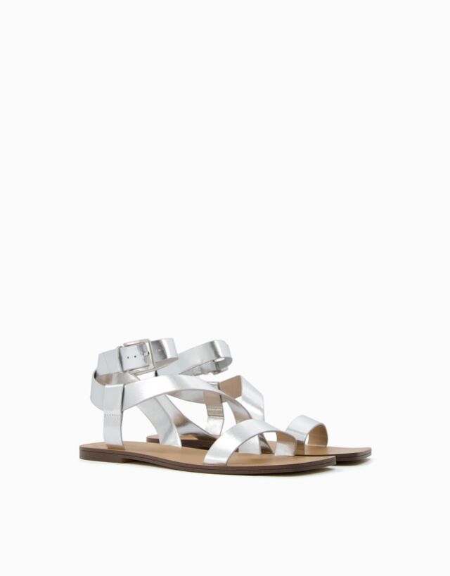 Bershka Flache Sandalen Mit Knöchelriemchen Damen 41 Silber günstig online kaufen