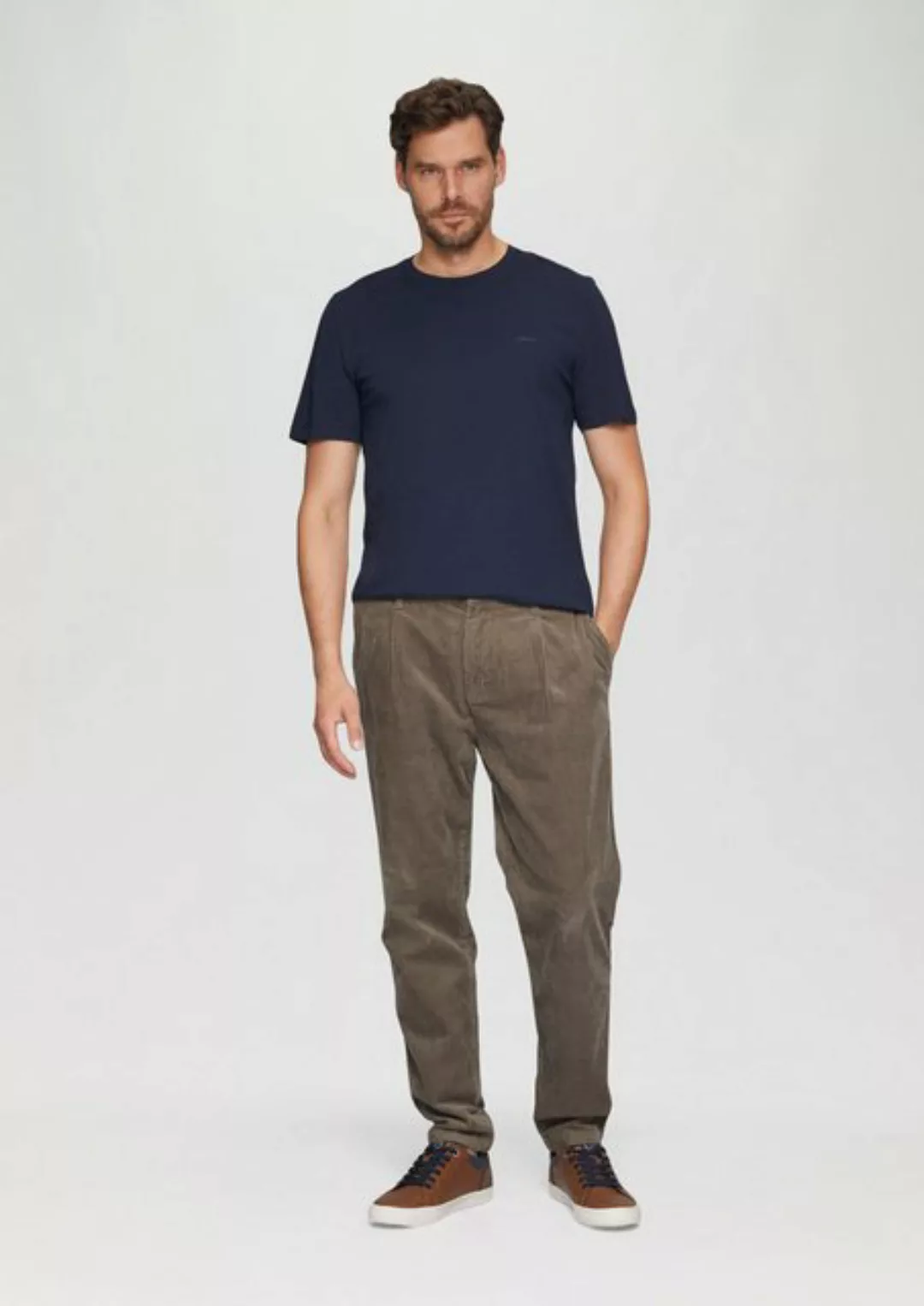 s.Oliver Stoffhose Cord-Chino aus Baumwollstretch mit Bundfalten günstig online kaufen