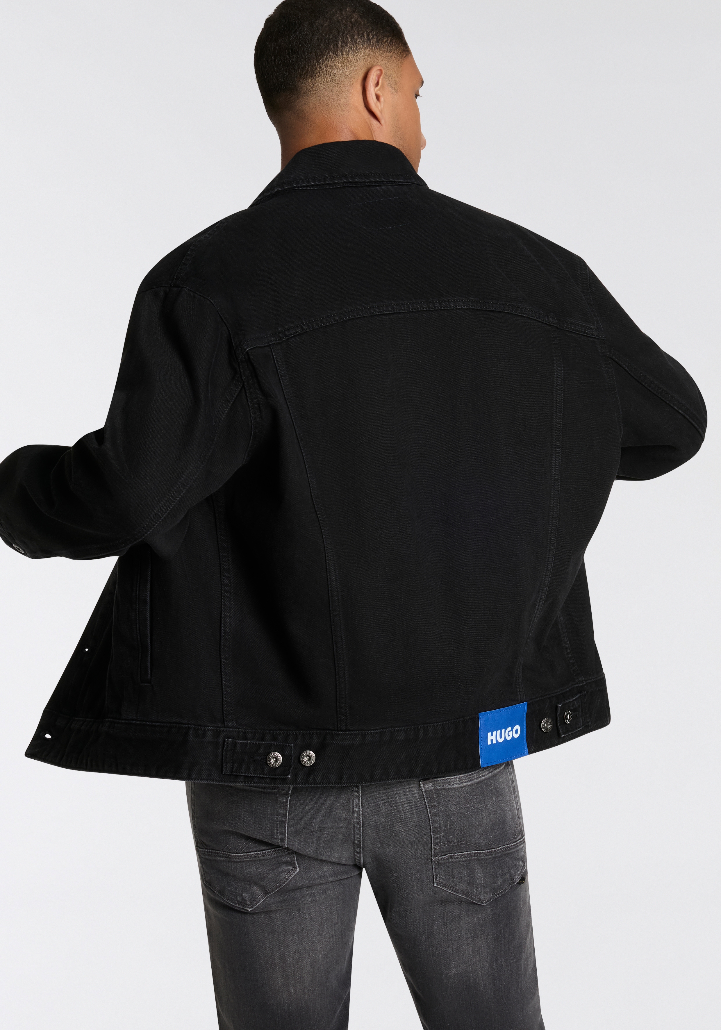 HUGO Blue Jeansjacke "Kirkby", mit Logo-Details, regular-fit günstig online kaufen