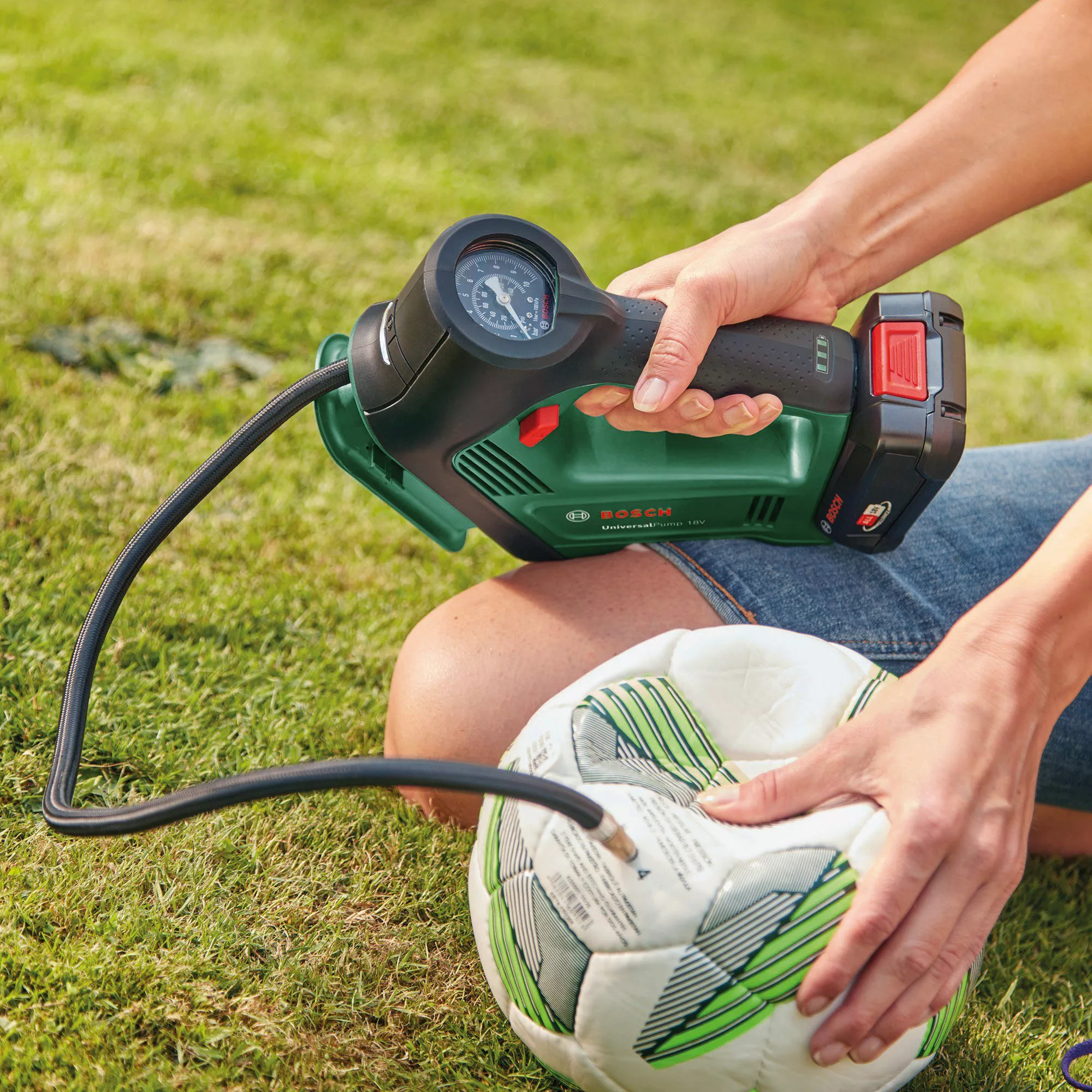 Bosch Akku-Luftpumpe UniversalPump 18V Solo günstig online kaufen