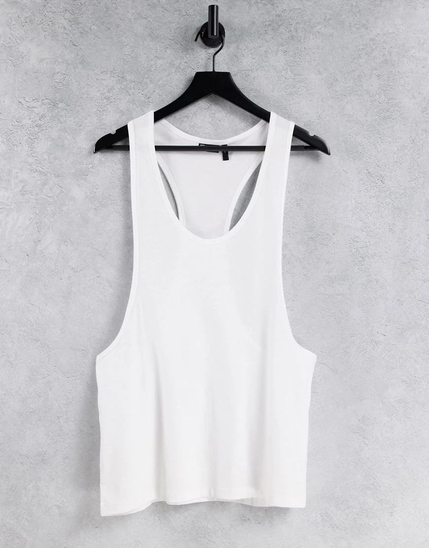 ASOS DESIGN – Weißes Trägershirt aus Bio-Baumwolle mit extremem Ringerrücke günstig online kaufen