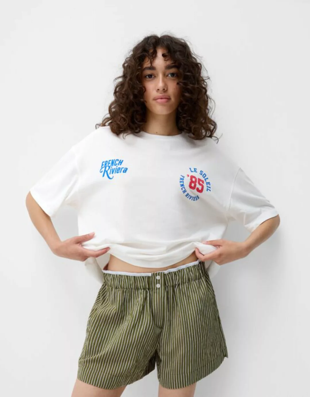 Bershka Bermudas Im Boxershorts-Stil Mit Streifen Bskteen L Khaki günstig online kaufen