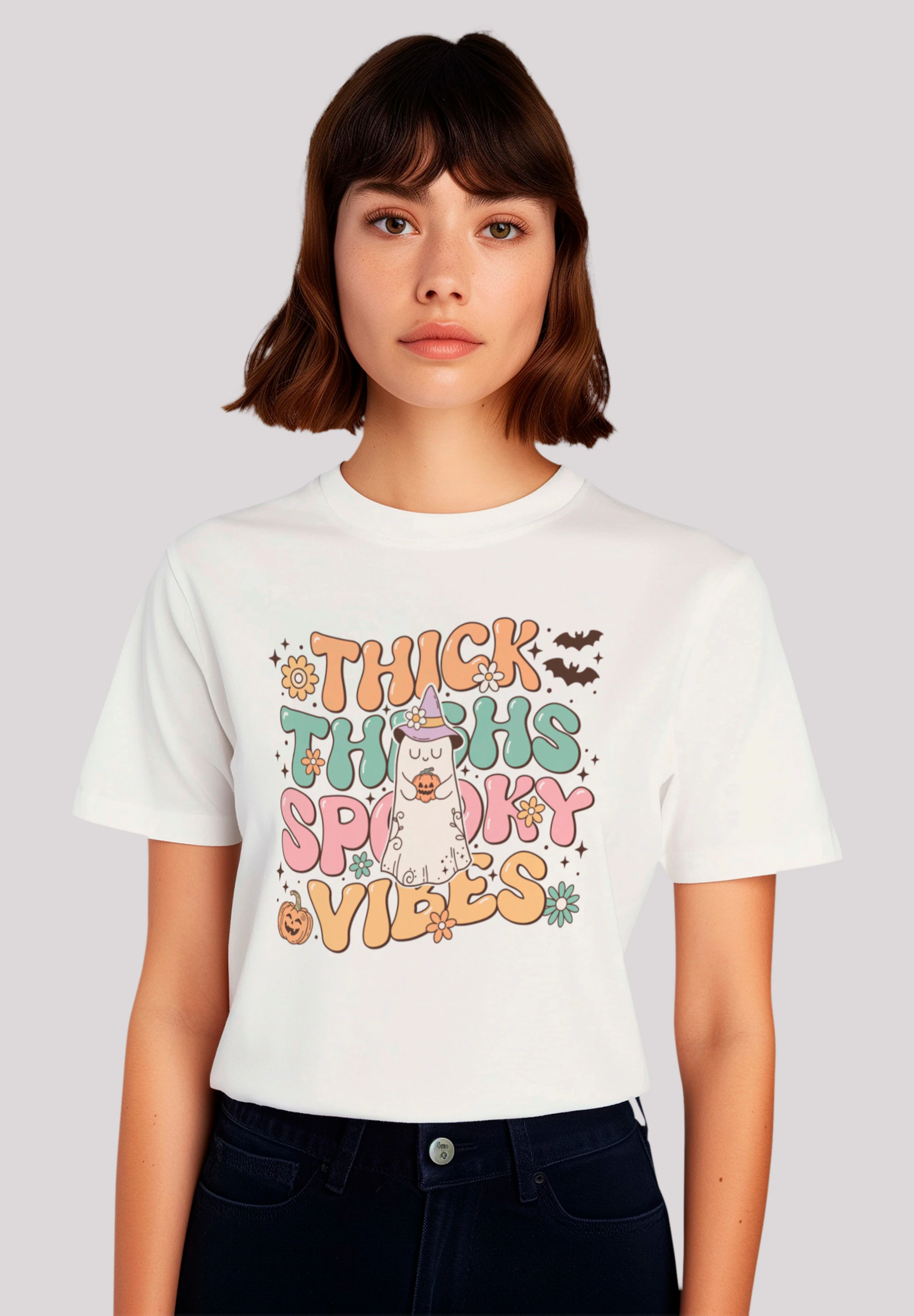 F4NT4STIC T-Shirt "Retro Halloween Thick Thighs Spooky Vibes", Premium Qual günstig online kaufen