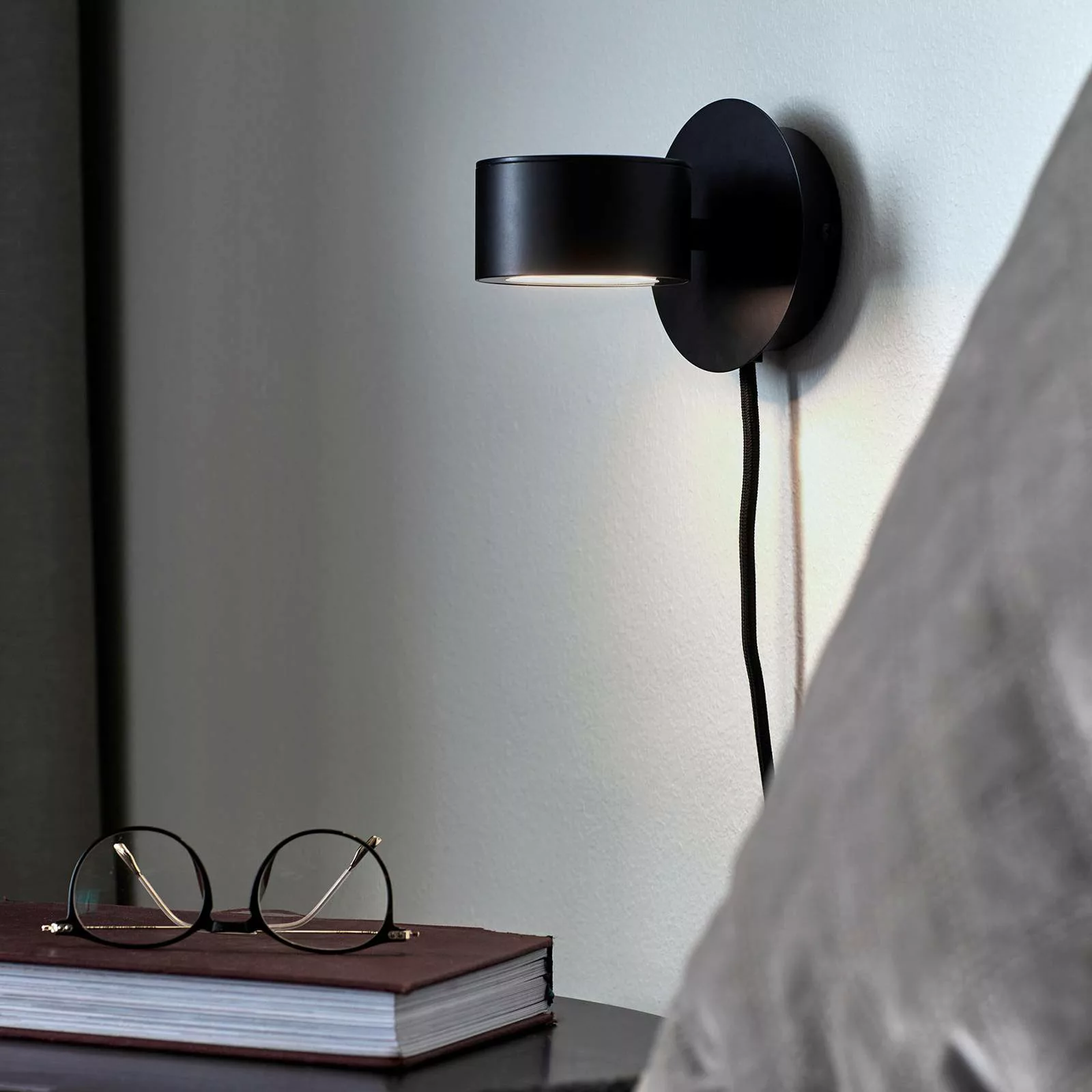 LED-Wandleuchte Clyde mit Stecker und Dimmer günstig online kaufen