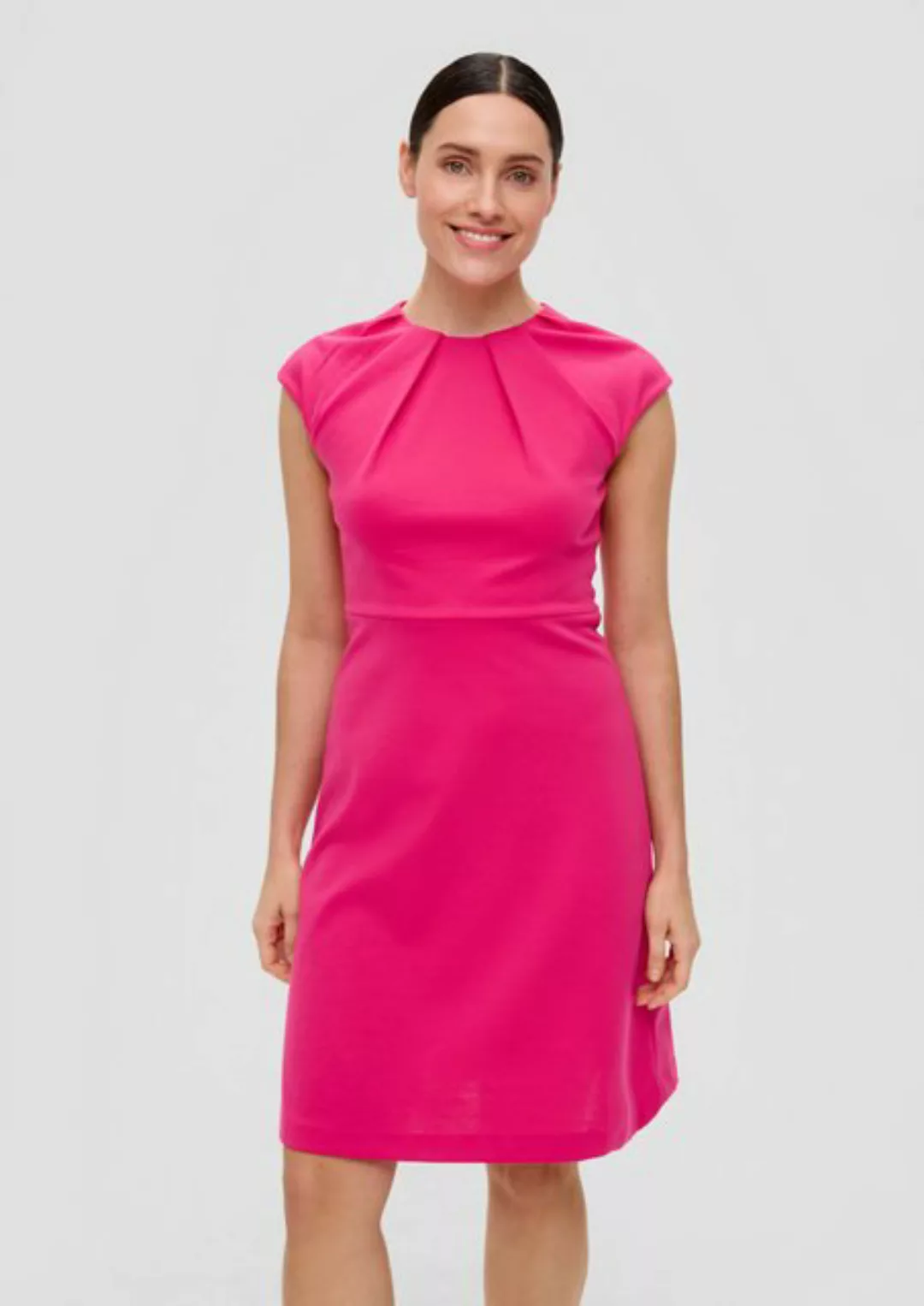 s.Oliver BLACK LABEL Minikleid Kurzes Kleid mit plissiertem Rundhalsausschn günstig online kaufen