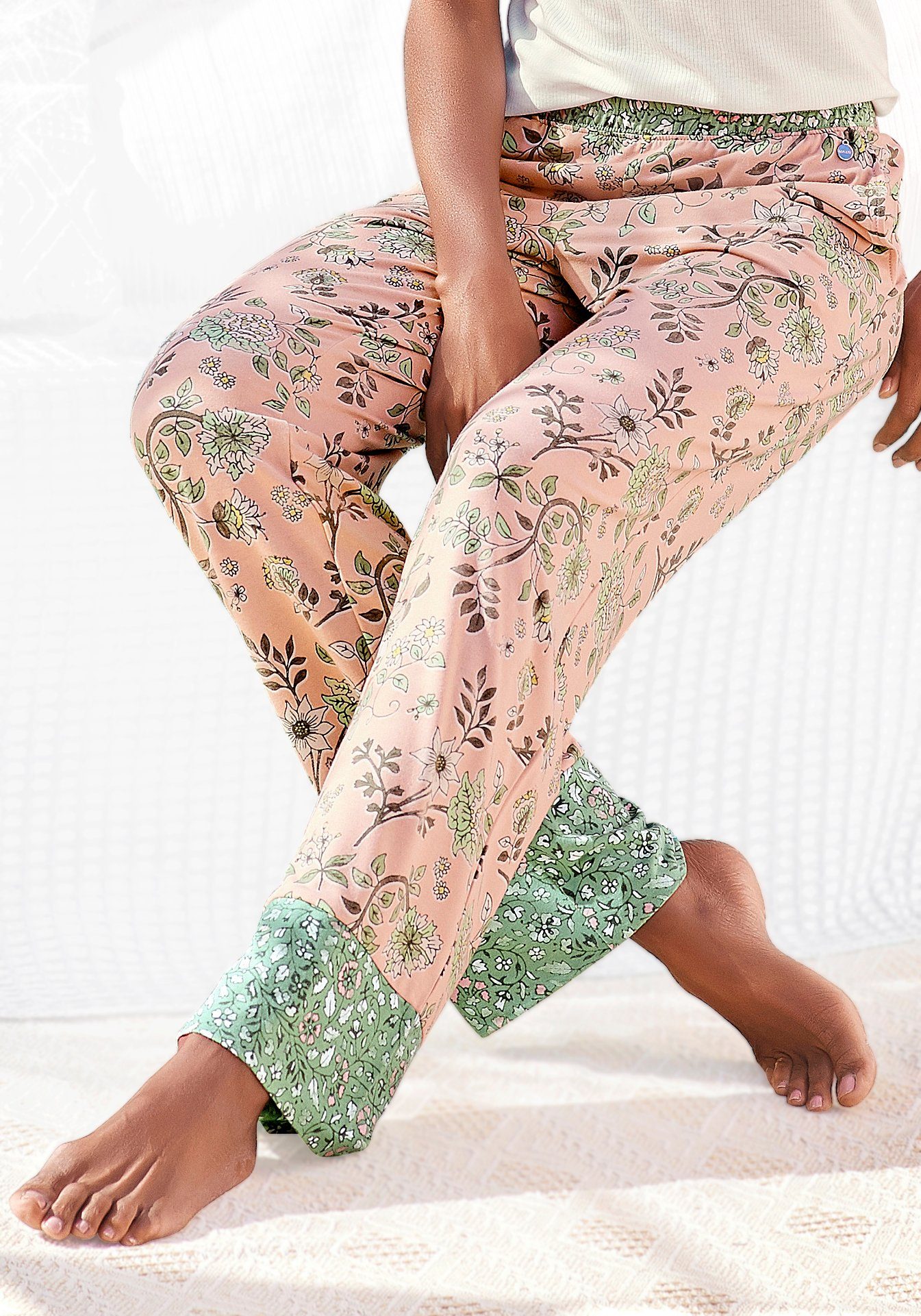 LASCANA Schlafhose, im Blumen Allover-Druck günstig online kaufen
