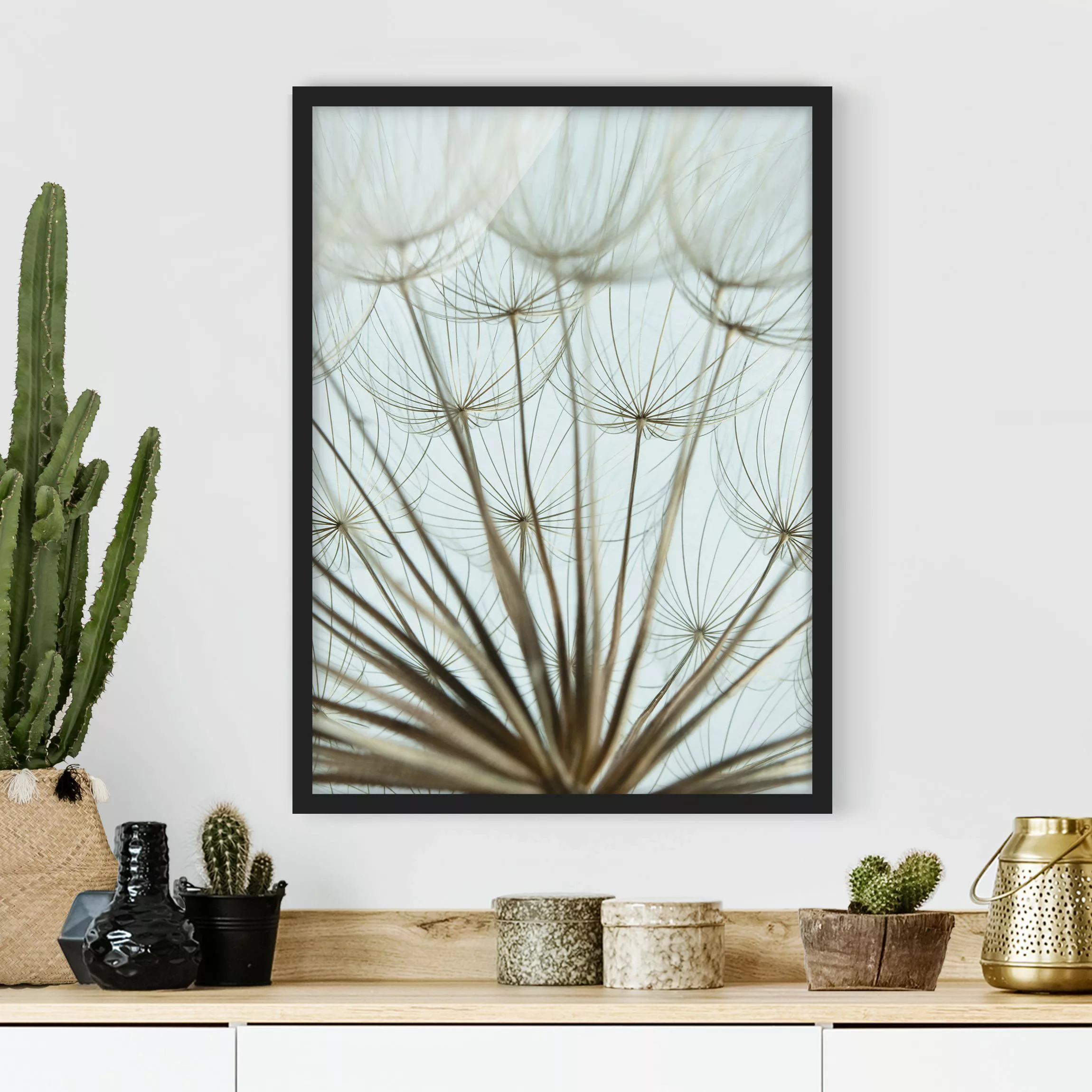 Bild mit Rahmen Blumen - Hochformat Schöne Pusteblume Makroaufnahme günstig online kaufen