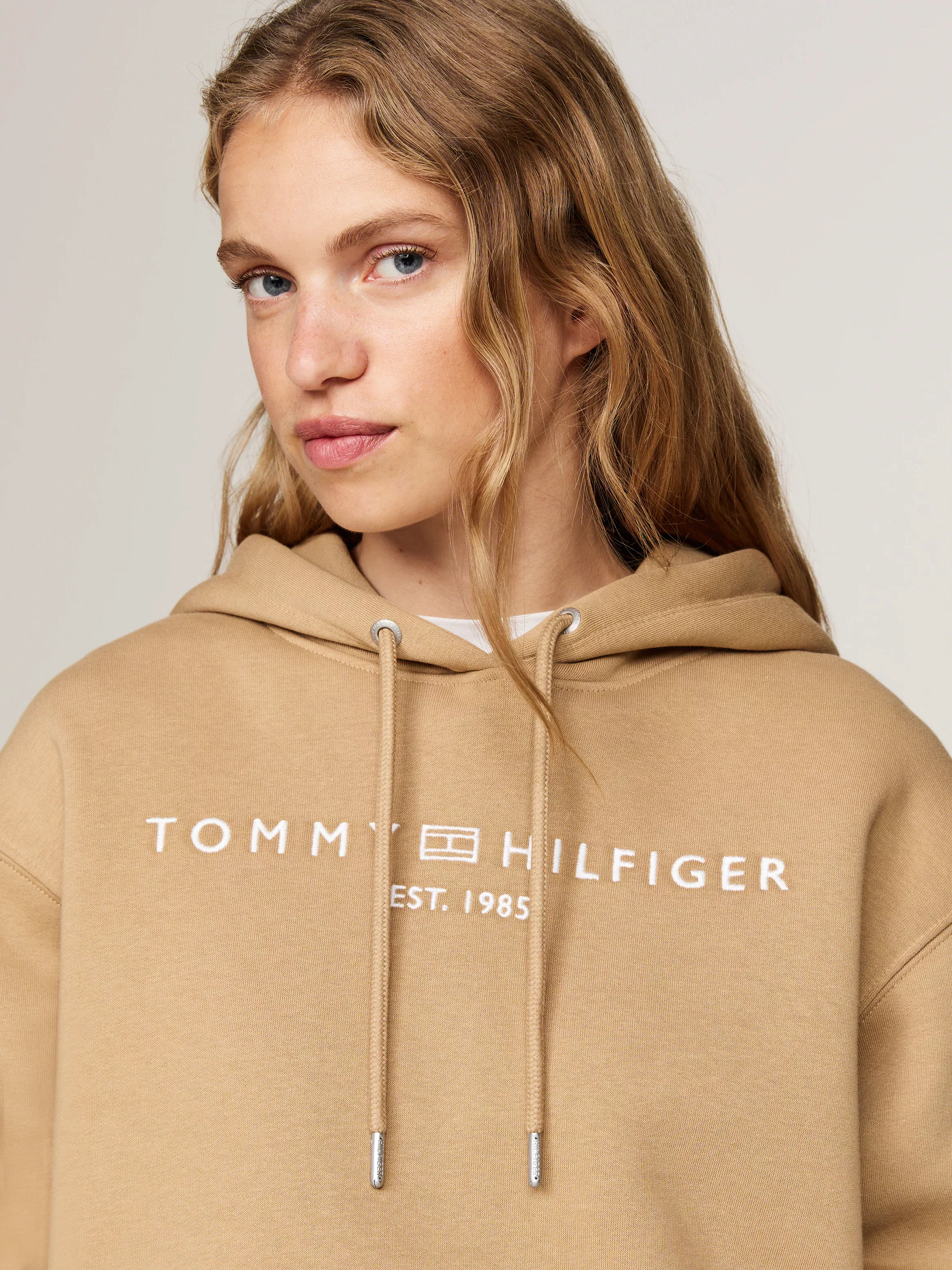 Tommy Hilfiger Kapuzensweatshirt MDRN REG CORP LOGO HOODIE Mit Tommy Hilfig günstig online kaufen