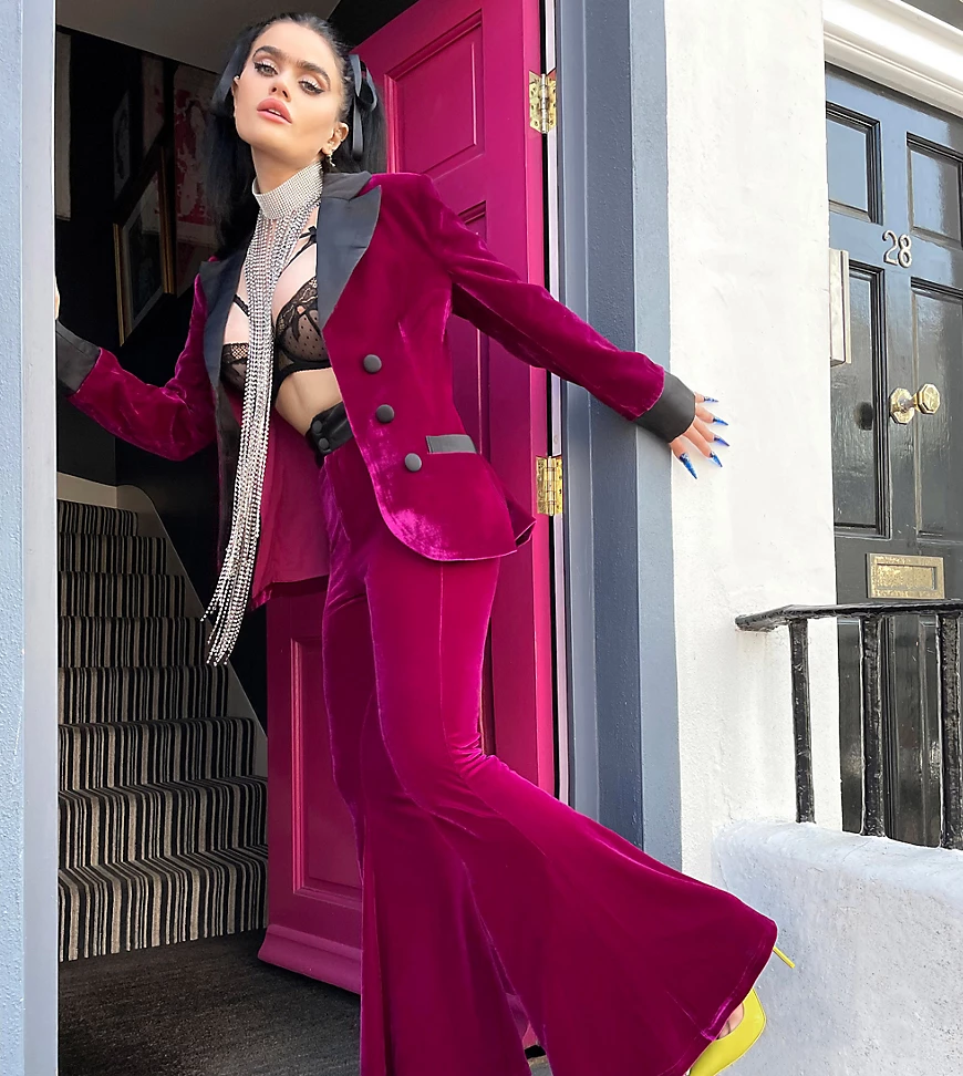 Labelrail x Sophia Hadjipanteli – Anzughose aus Samt mit schmalem Schnitt i günstig online kaufen