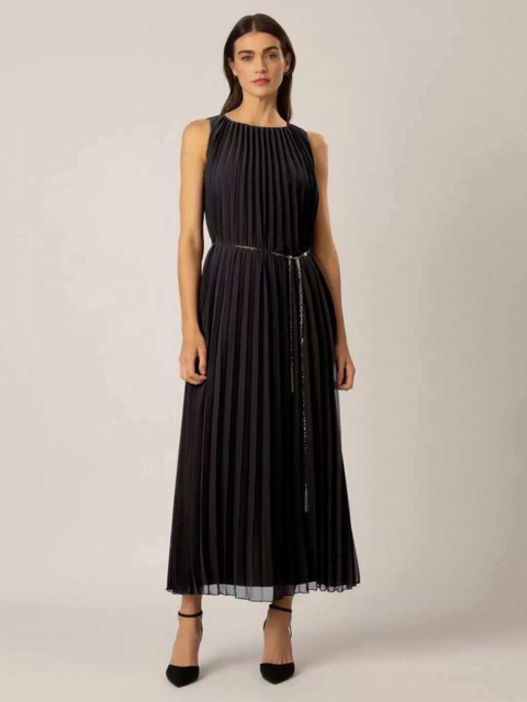 Apart Abendkleid mit allover Sonnenplissee günstig online kaufen