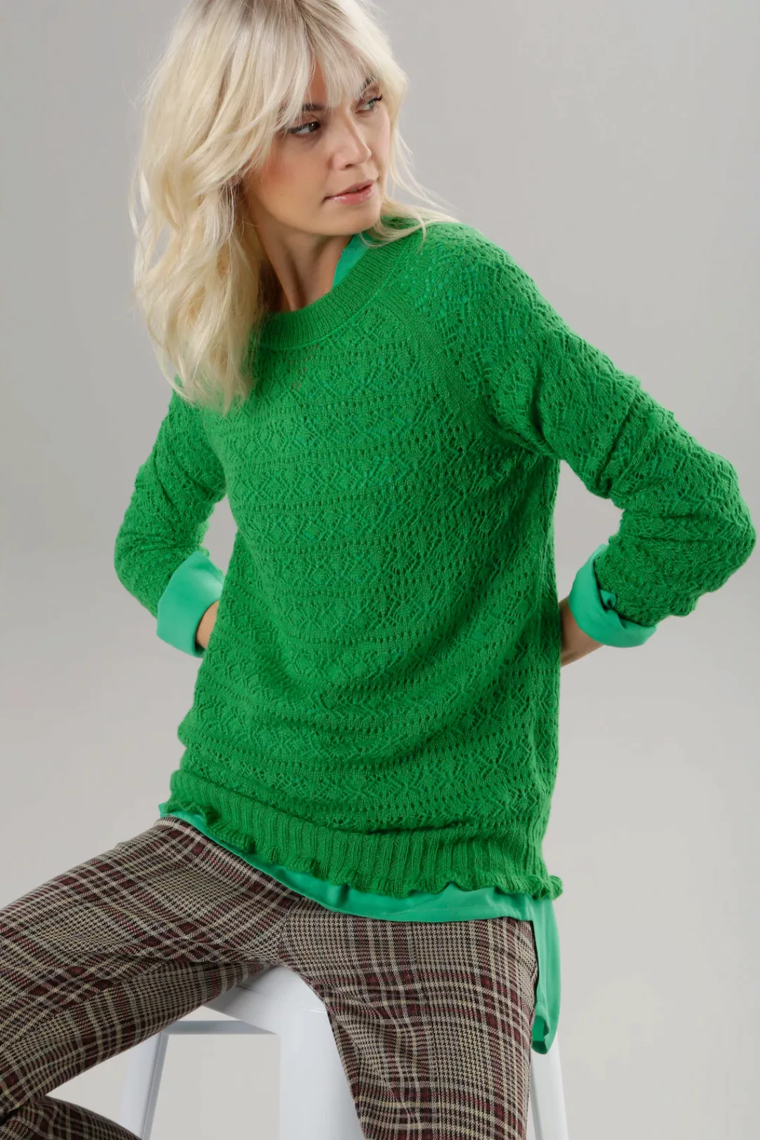 Aniston SELECTED Strickpullover, mit Ajourstrickmuster und gewellten Saumab günstig online kaufen