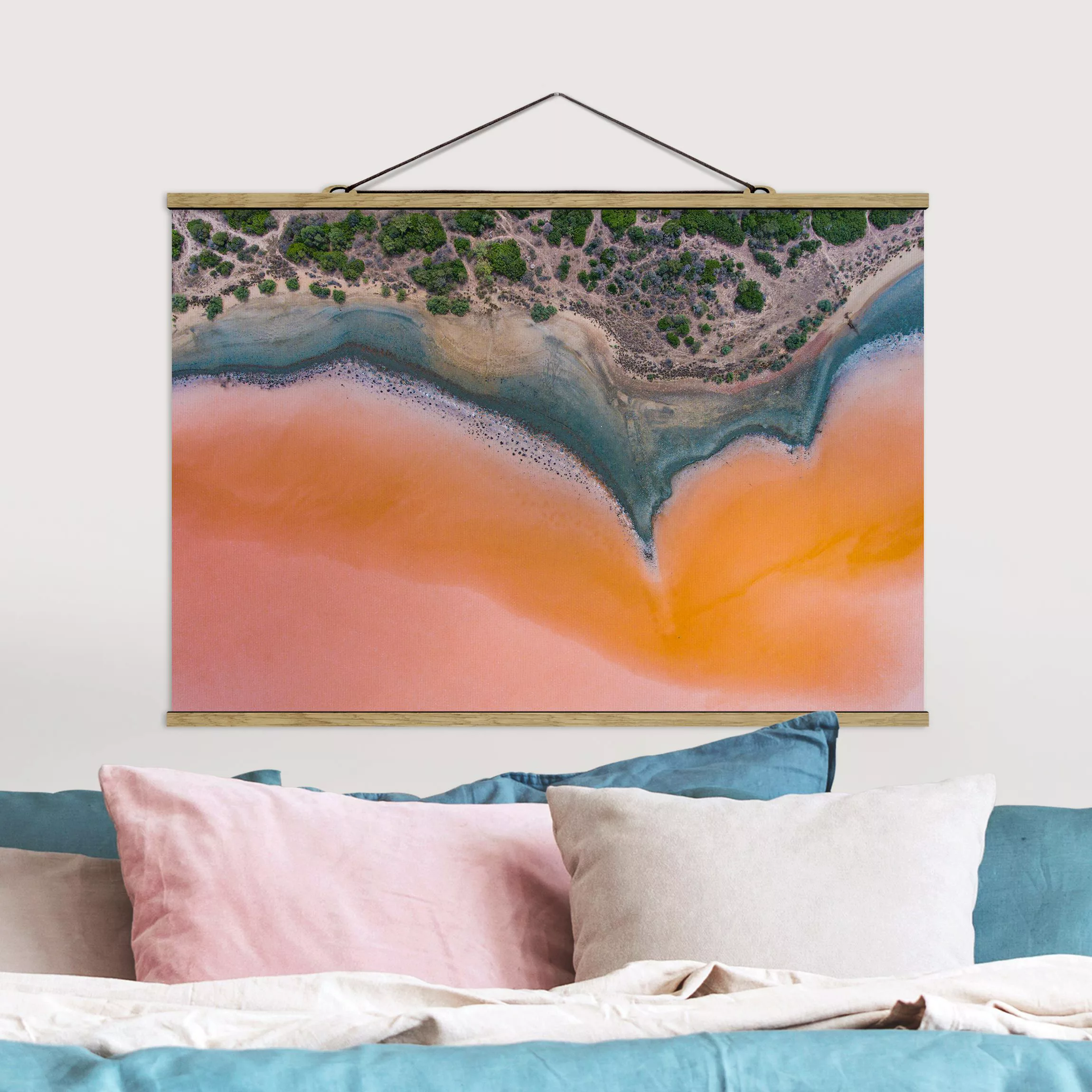 Stoffbild mit Posterleisten Oranges Seeufer auf Sardinien günstig online kaufen