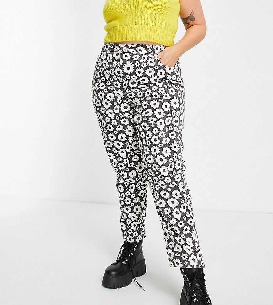ASOS DESIGN Curve – Original – Mom-Jeans mit Blümchenmuster, hohem Bund und günstig online kaufen