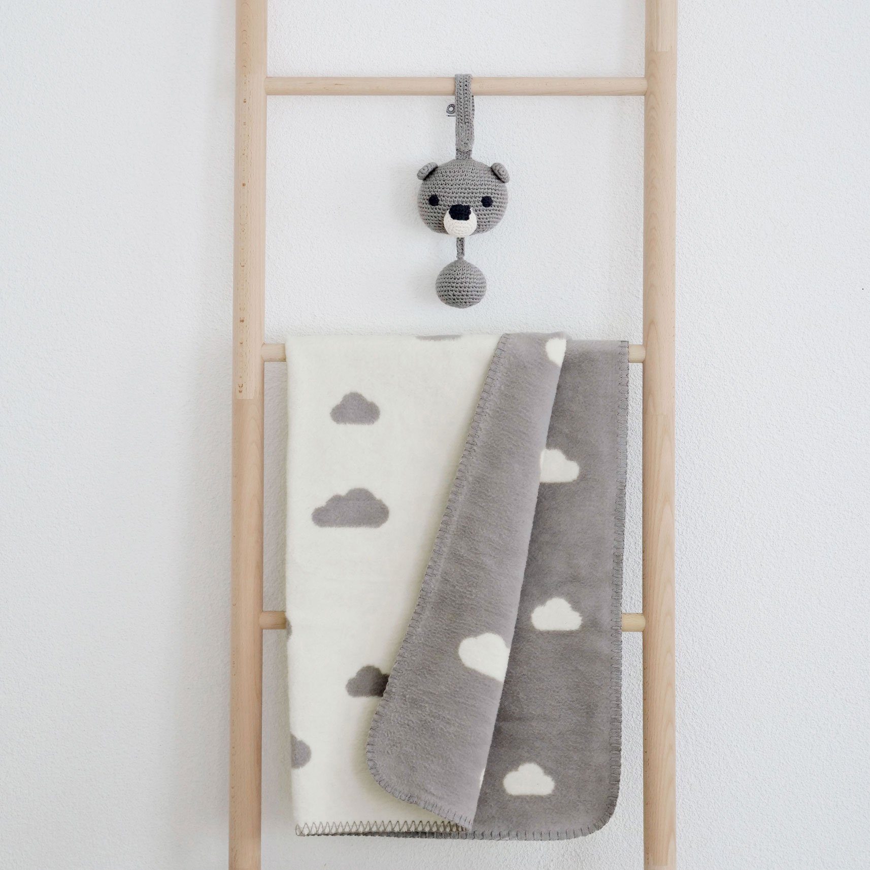 Babydecke mit Wolken aus 100% Bio-Baumwolle, günstig online kaufen