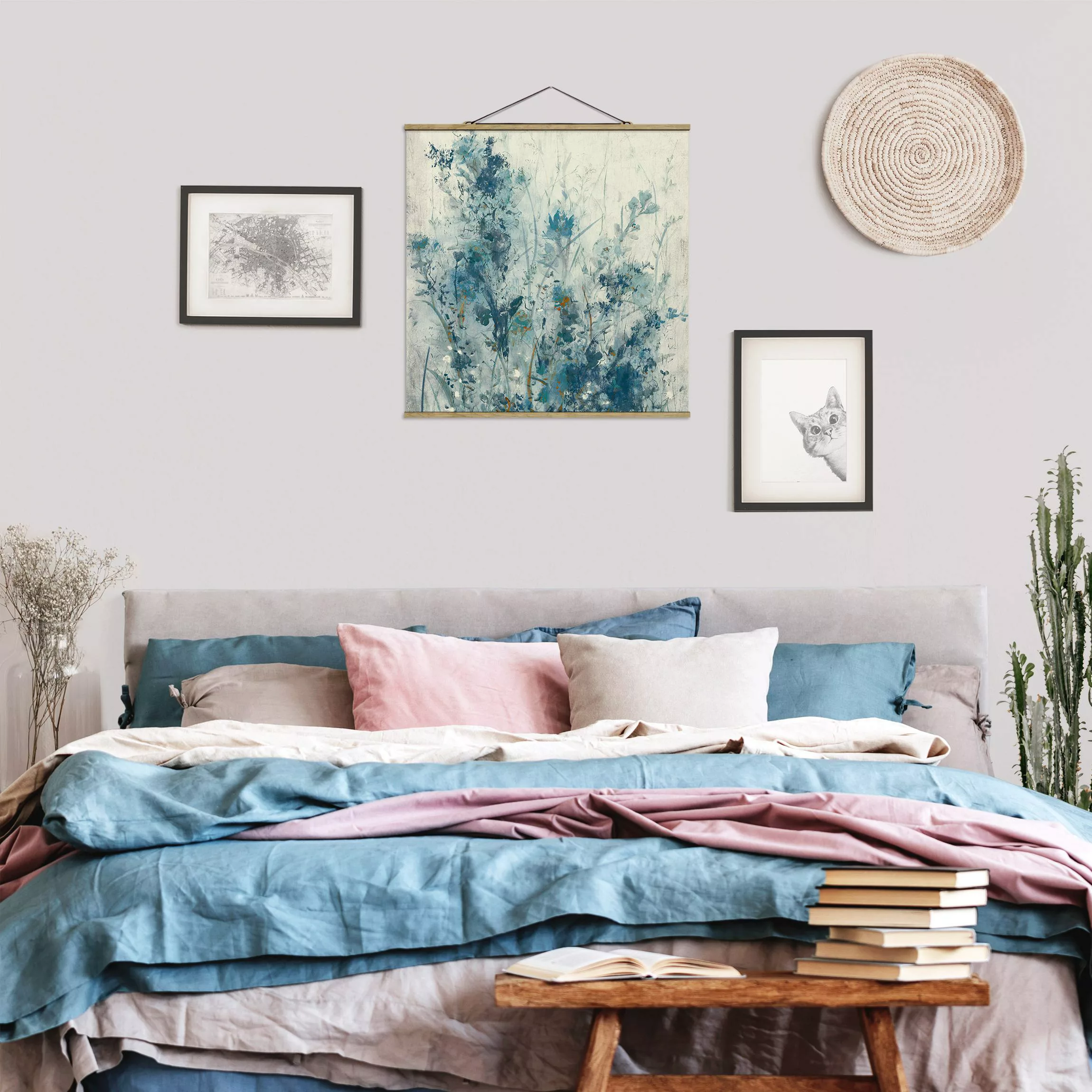 Stoffbild Blumen mit Posterleisten - Quadrat Blaue Frühlingswiese I günstig online kaufen