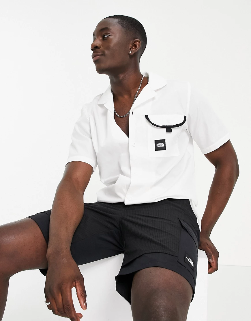The North Face – Black Box – Hemd in Weiß günstig online kaufen