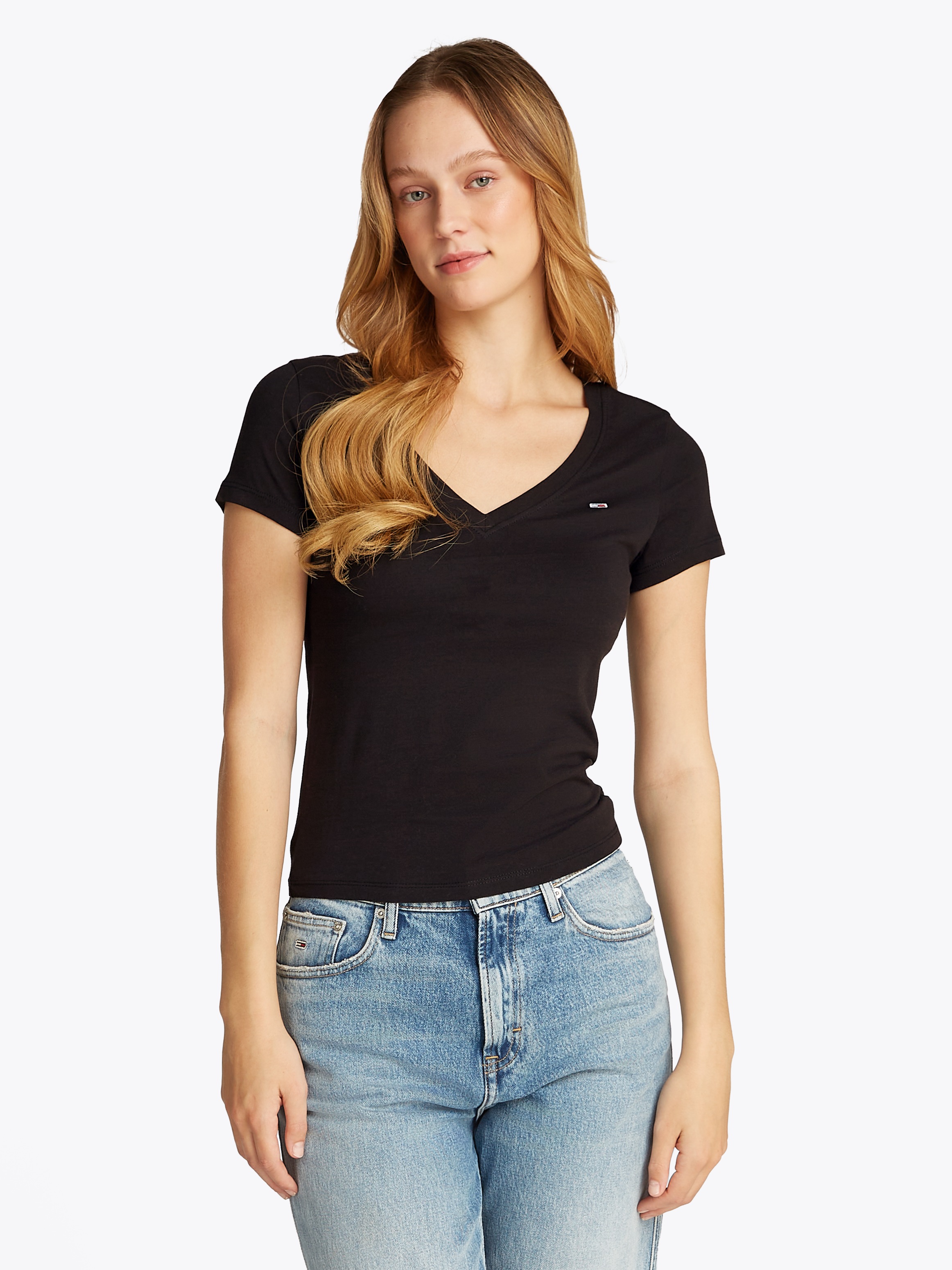 Tommy Jeans T-Shirt "TJW SLIM V-NECK TEE", mit Logo-Stickerei günstig online kaufen