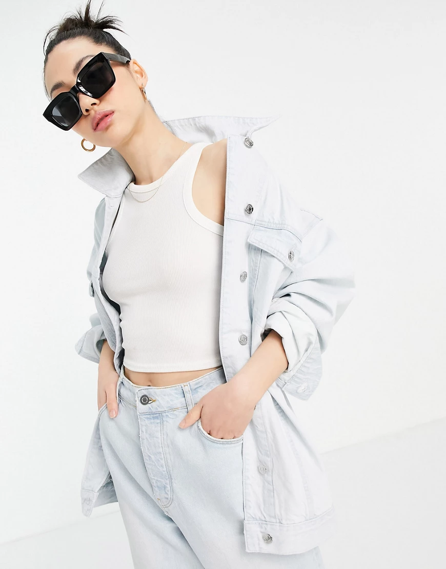 ASOS DESIGN – Oversize-Jeansjacke aus Bio-Baumwollmix in ausgebleichter Was günstig online kaufen