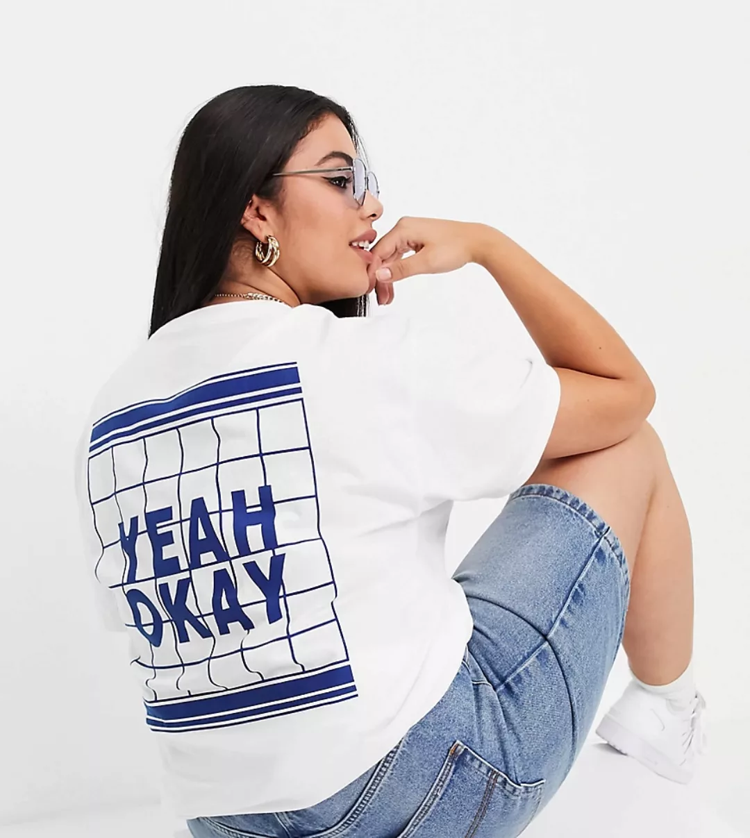 Heartbreak Plus – T-Shirt mit „Yeah Okay“-Grafikprint auf dem Rücken-Weiß günstig online kaufen