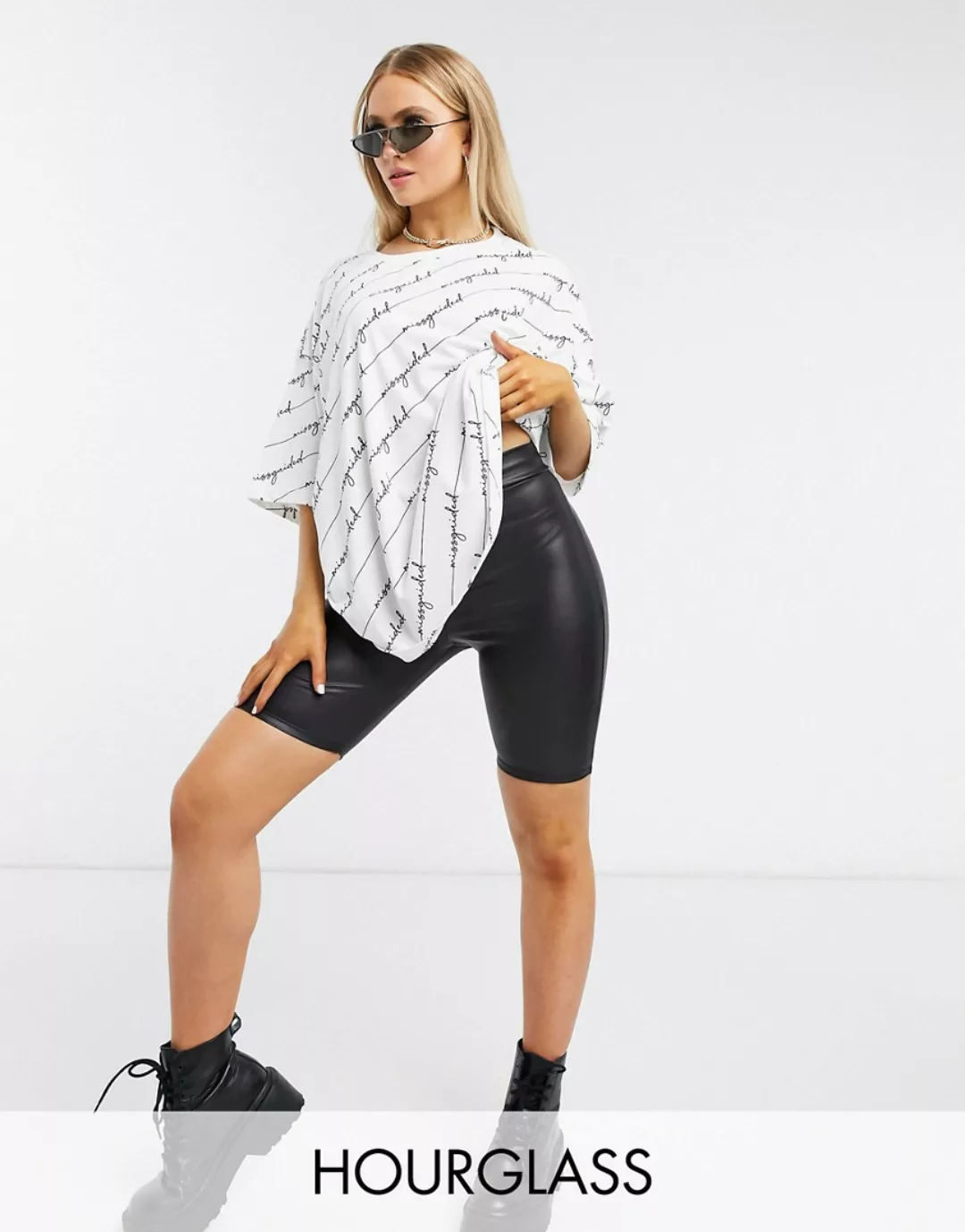 ASOS DESIGN Hourglass – Legging-Shorts aus Kunstleder in Schwarz günstig online kaufen