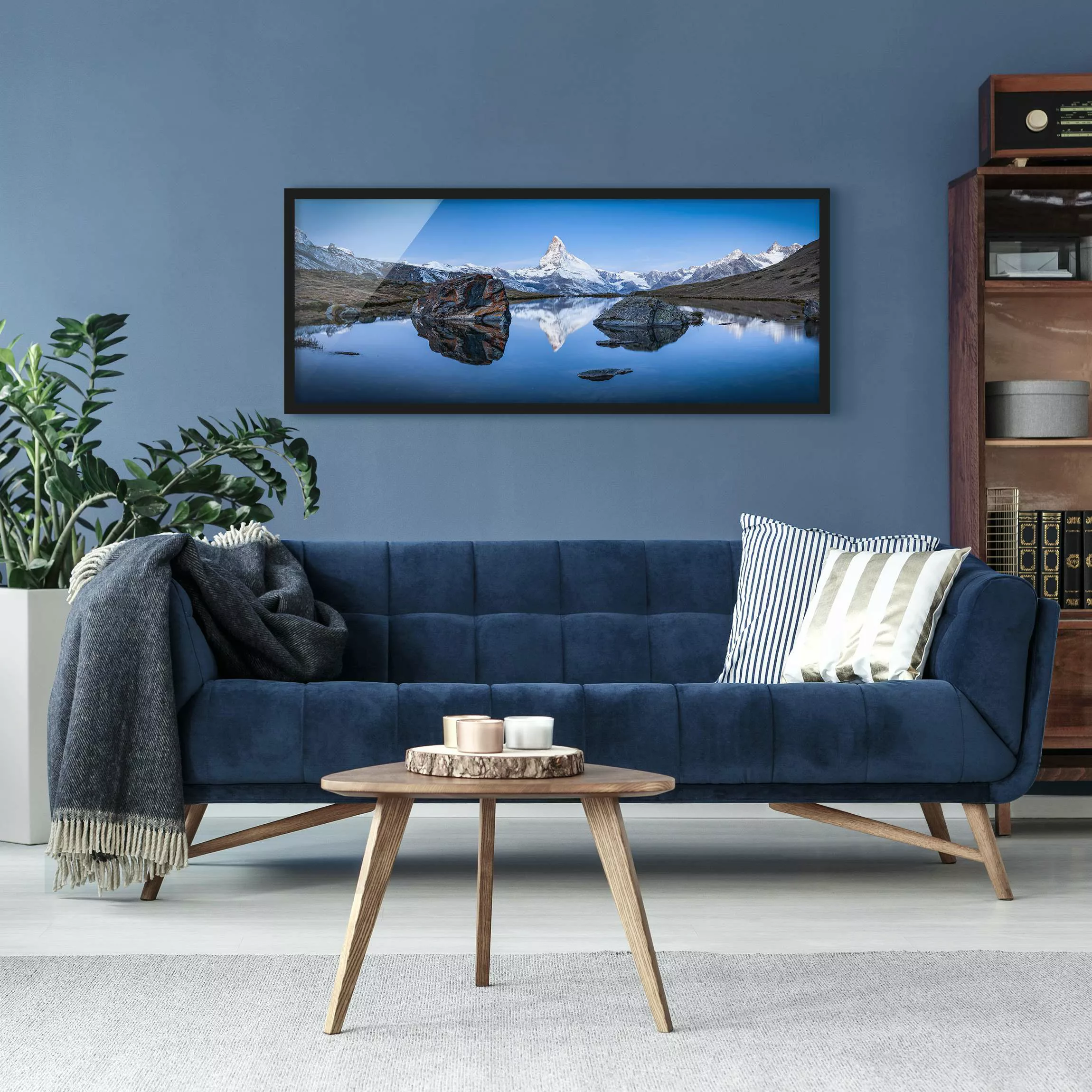 Bild mit Rahmen Stellisee vor dem Matterhorn günstig online kaufen