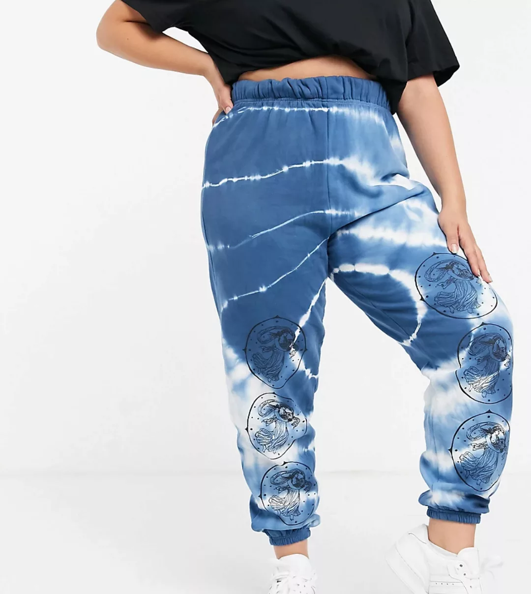 New Girl Order Curve – Legere Jogginghose mit Print und Batikmuster, Kombit günstig online kaufen