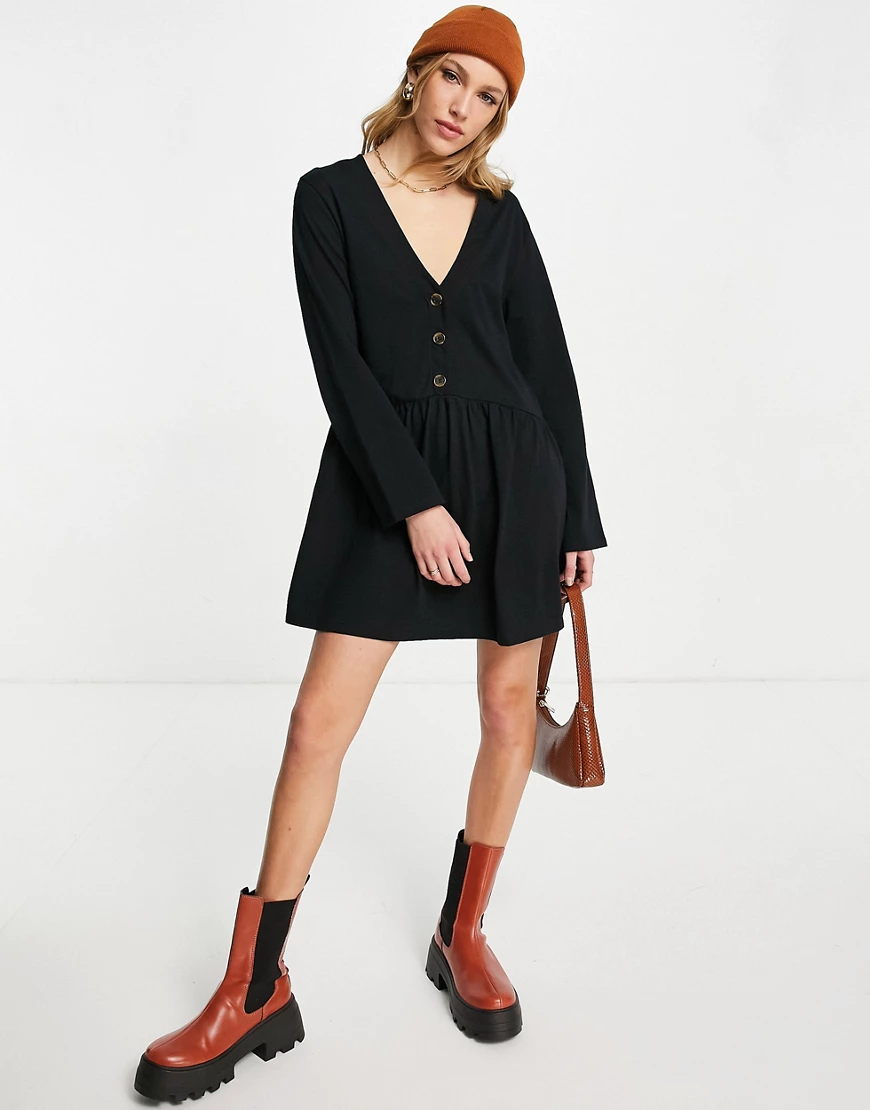 ASOS DESIGN – Langärmliges Mini-Hängerkleid in Schwarz mit Hornknöpfen günstig online kaufen