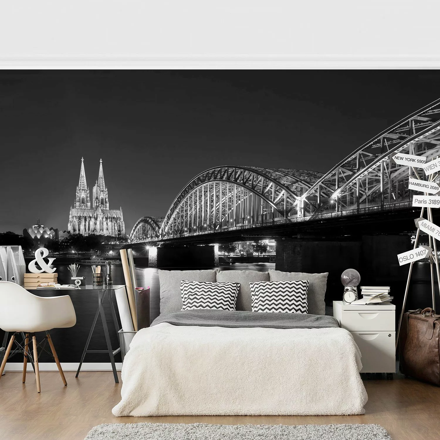 Bilderwelten Fototapete Köln bei Nacht II schwarz/weiß Gr. 432 x 290 günstig online kaufen
