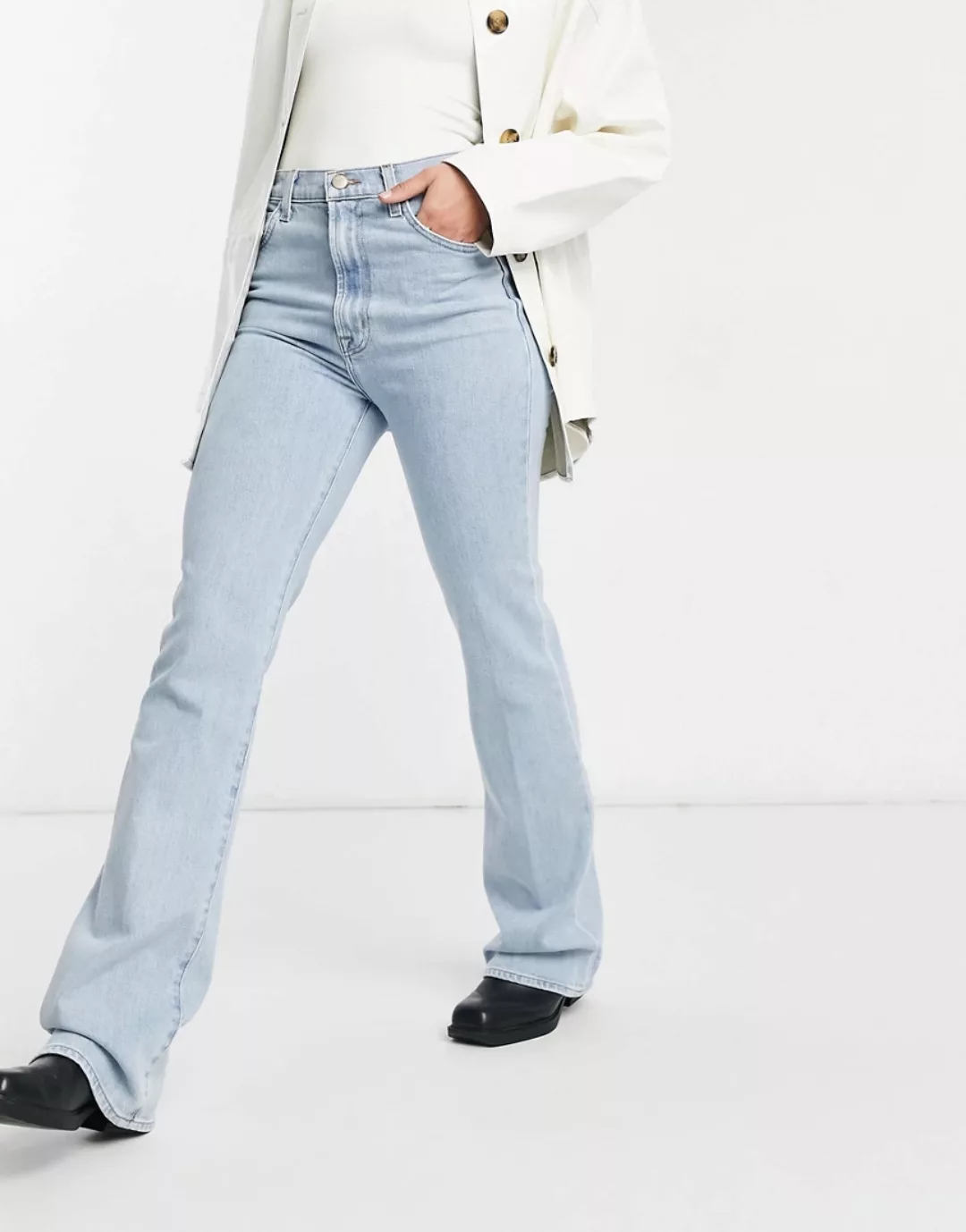 J Brand – Runway – Figurformende Boot-Cut-Jeans mit superhoher Bund in verw günstig online kaufen
