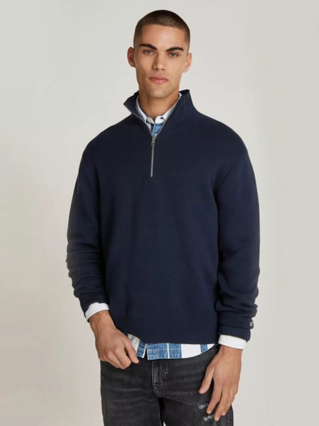 Tommy Jeans Strickpullover "TJM REG HALF ZIP SWEATER", mit bestickten Marke günstig online kaufen