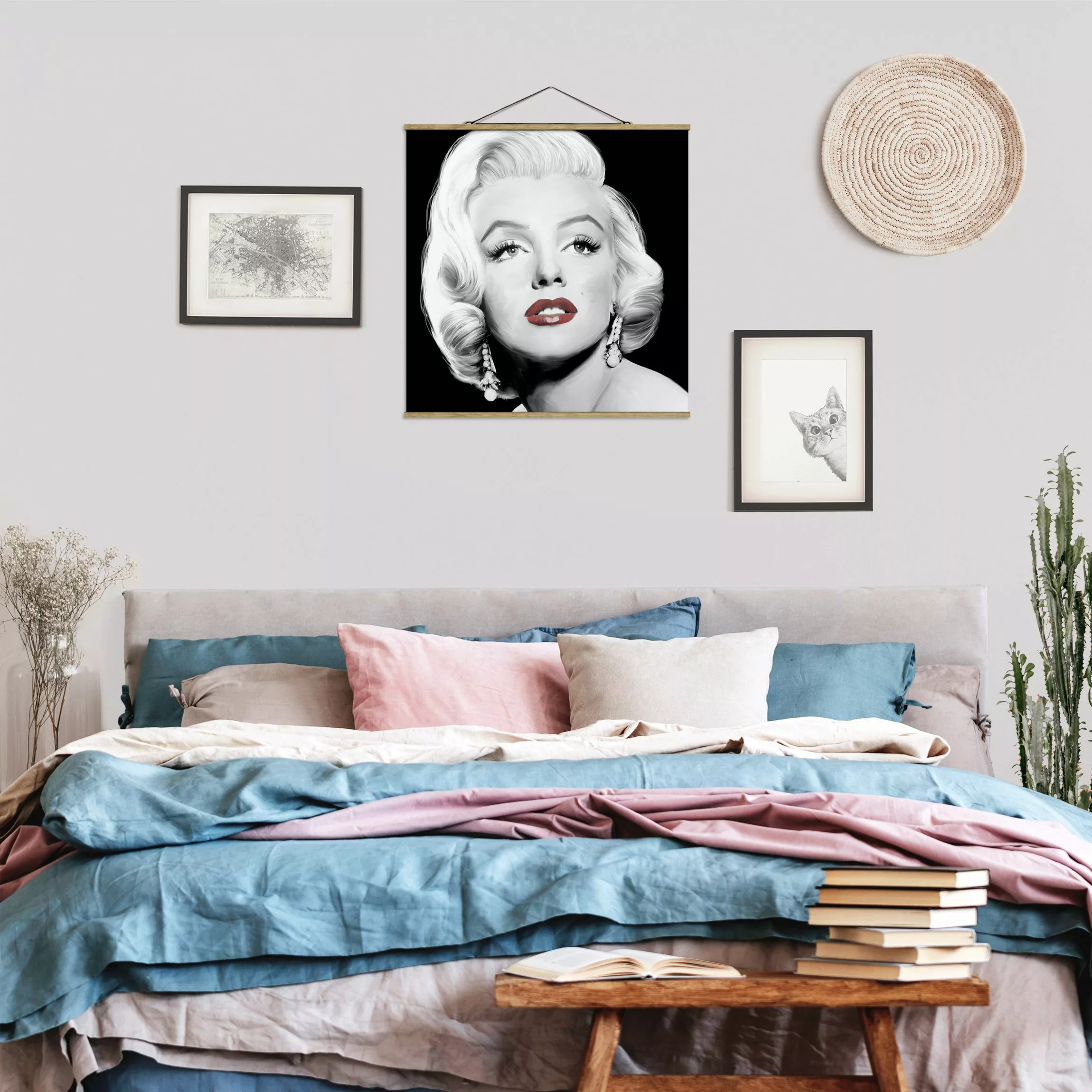 Stoffbild Kunstdruck mit Posterleisten - Quadrat Marilyn mit Ohrschmuck günstig online kaufen
