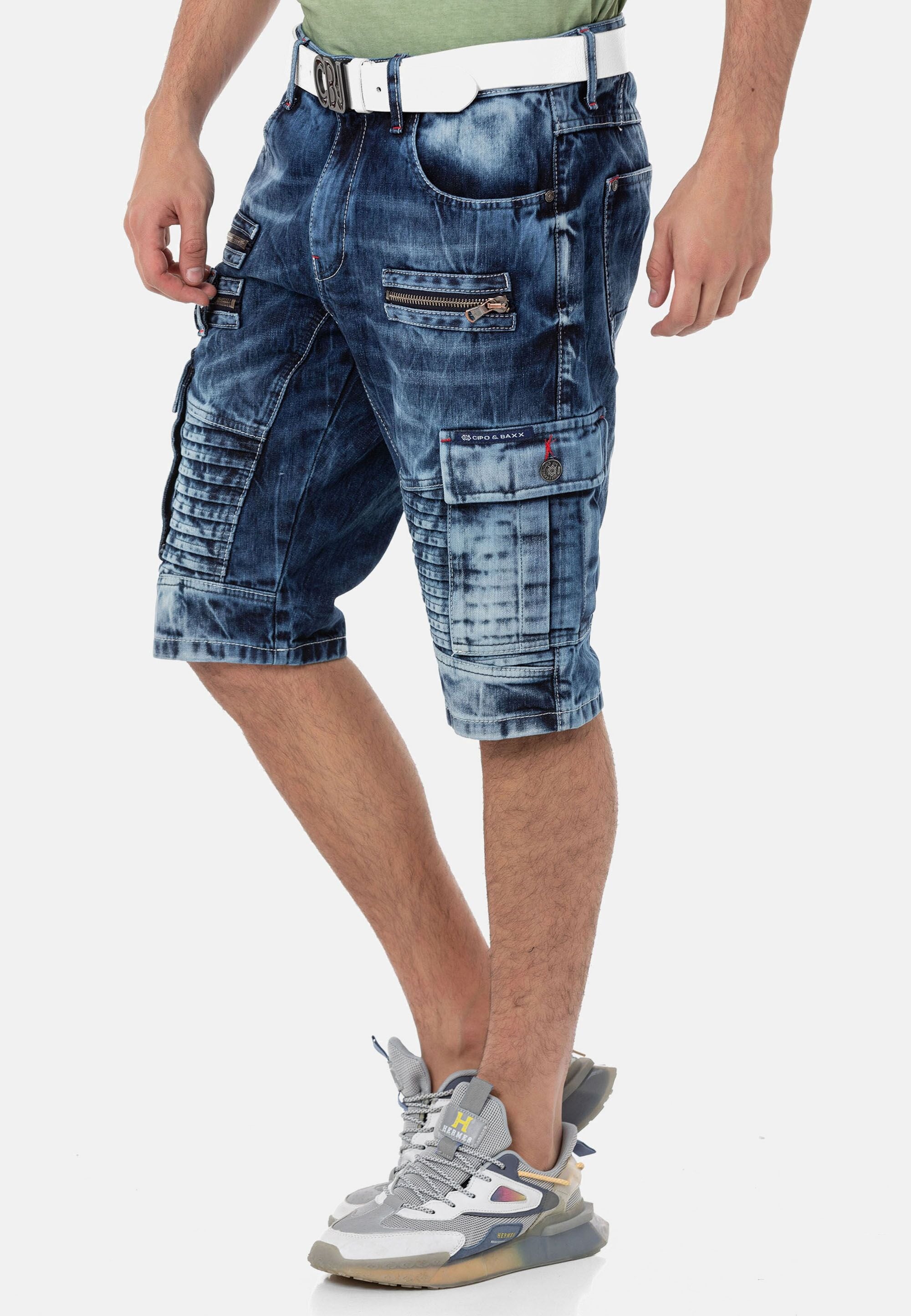 Cipo & Baxx Stoffhose "Shorts", mit vielen Details günstig online kaufen