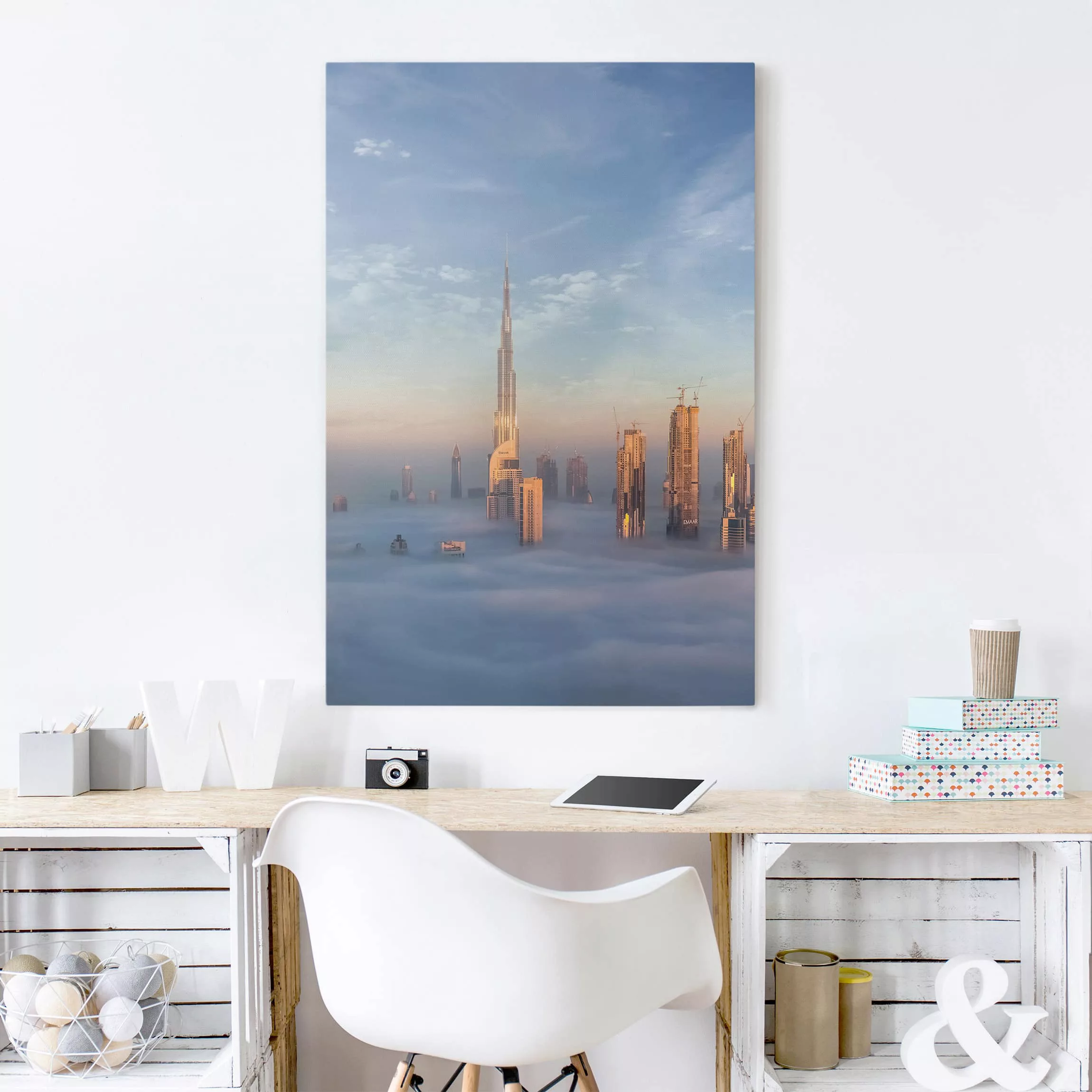 Leinwandbild Architektur & Skyline - Hochformat Dubai über den Wolken günstig online kaufen