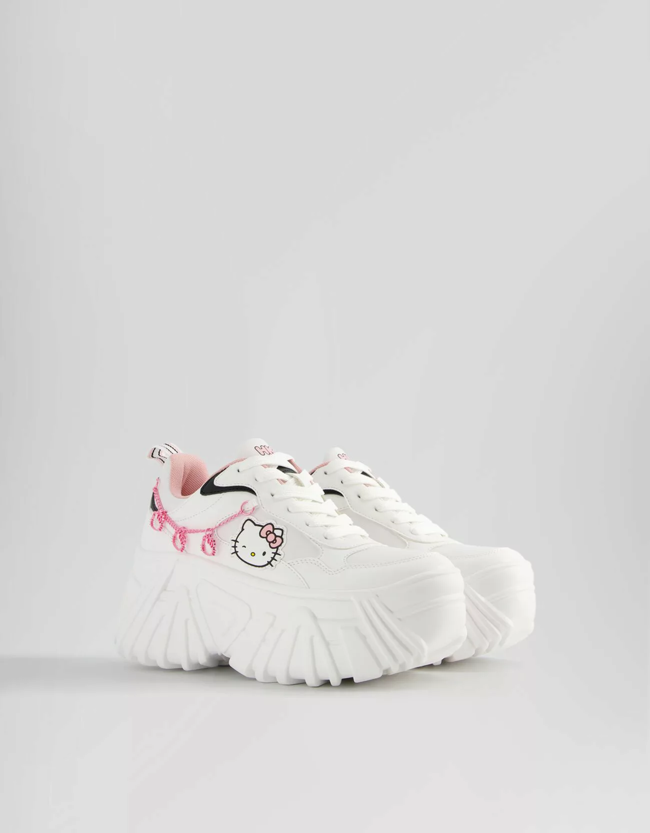 Bershka Plateau-Sneaker Hello Kitty Mit Schmuckstein Damen 41 Weiss günstig online kaufen