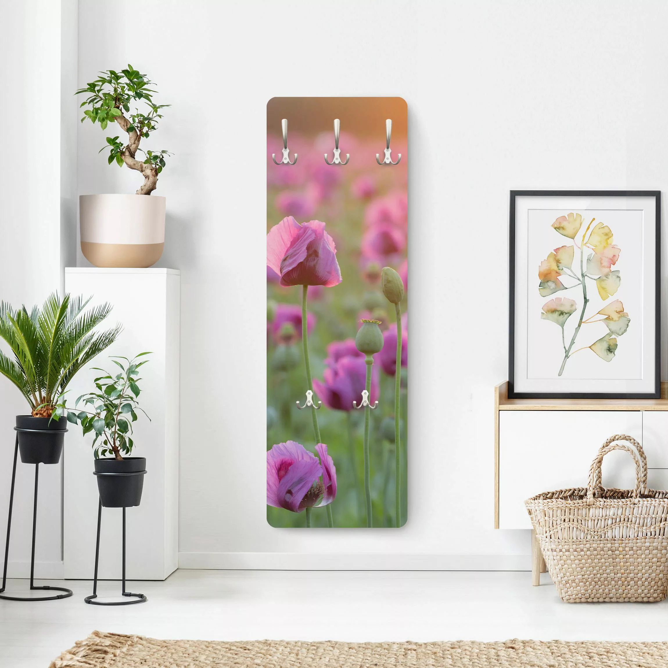 Wandgarderobe Holzpaneel Blumen Violette Schlafmohn Blumenwiese im Frühling günstig online kaufen