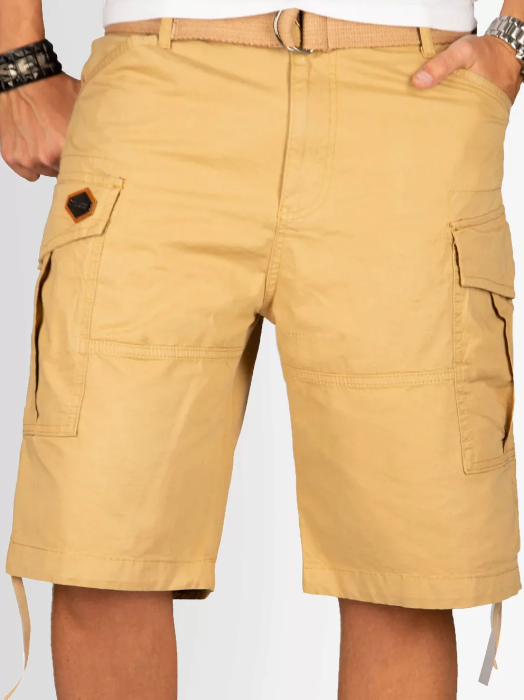 Alessandro Salvarini Cargoshorts "ASLeon", inklusive passendem Gürtel günstig online kaufen