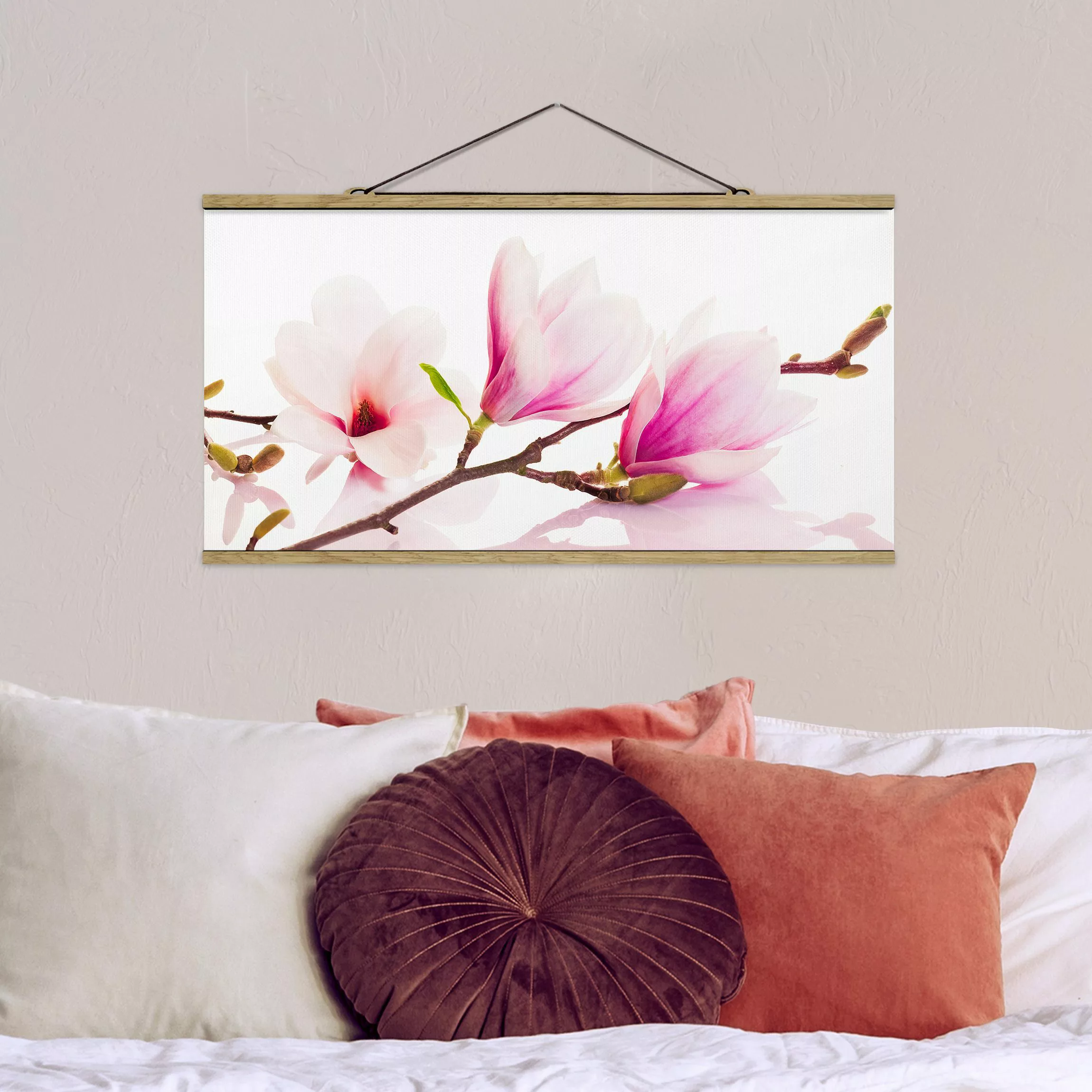 Stoffbild Blumen mit Posterleisten - Querformat Zarter Magnolienzweig günstig online kaufen